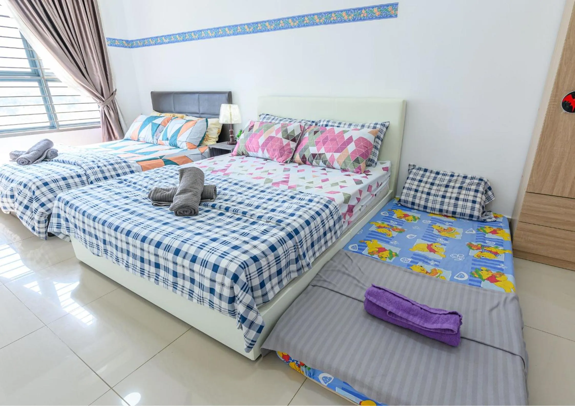 Bed in Cozy Park View Stay Above DPulze Mall #DP1