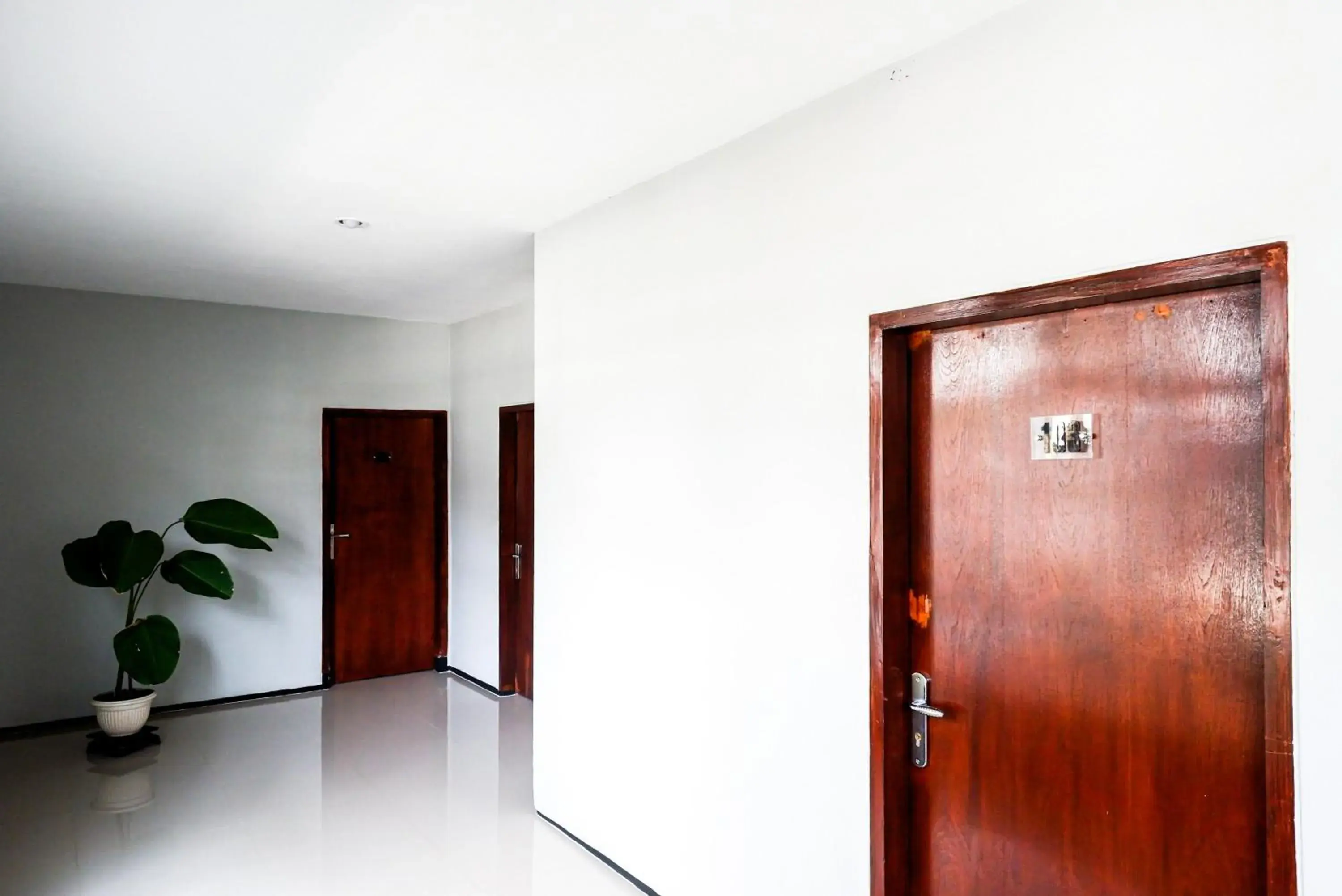 Property building in RedDoorz Plus @ Kalpataru Property building in RedDoorz Plus @ Kalpataru