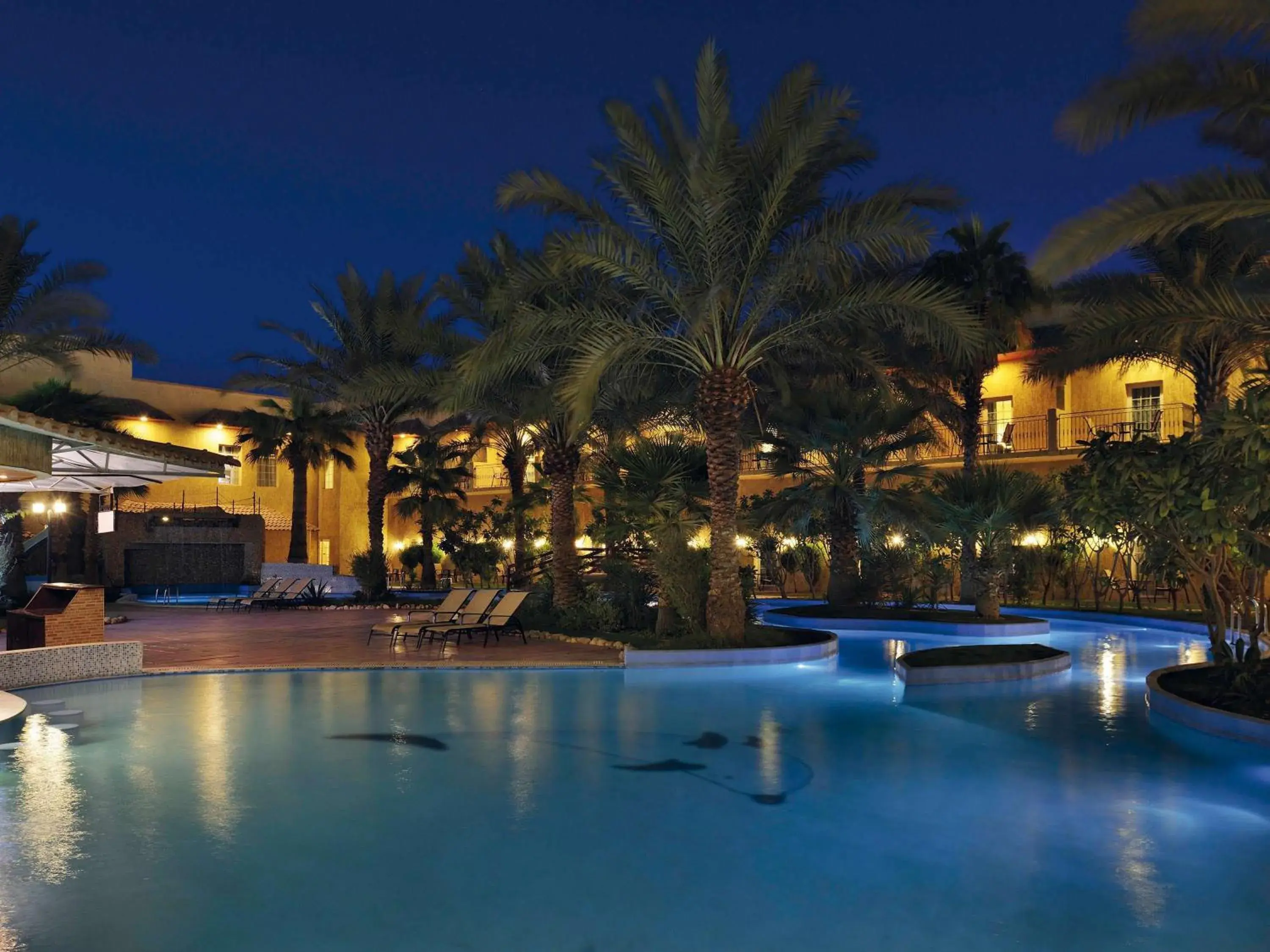 Pool view in Mövenpick Hotel Kuwait Pool view in Mövenpick Hotel Kuwait