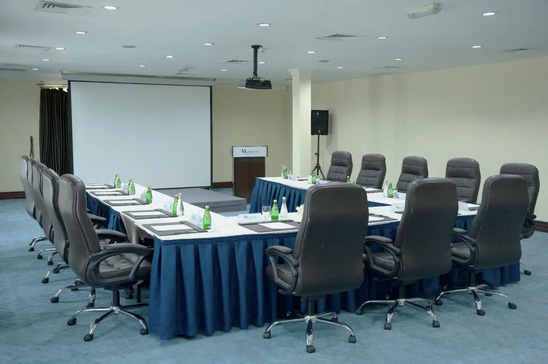 Meeting/conference room in Montrose - A Mayfair Collection Hotel