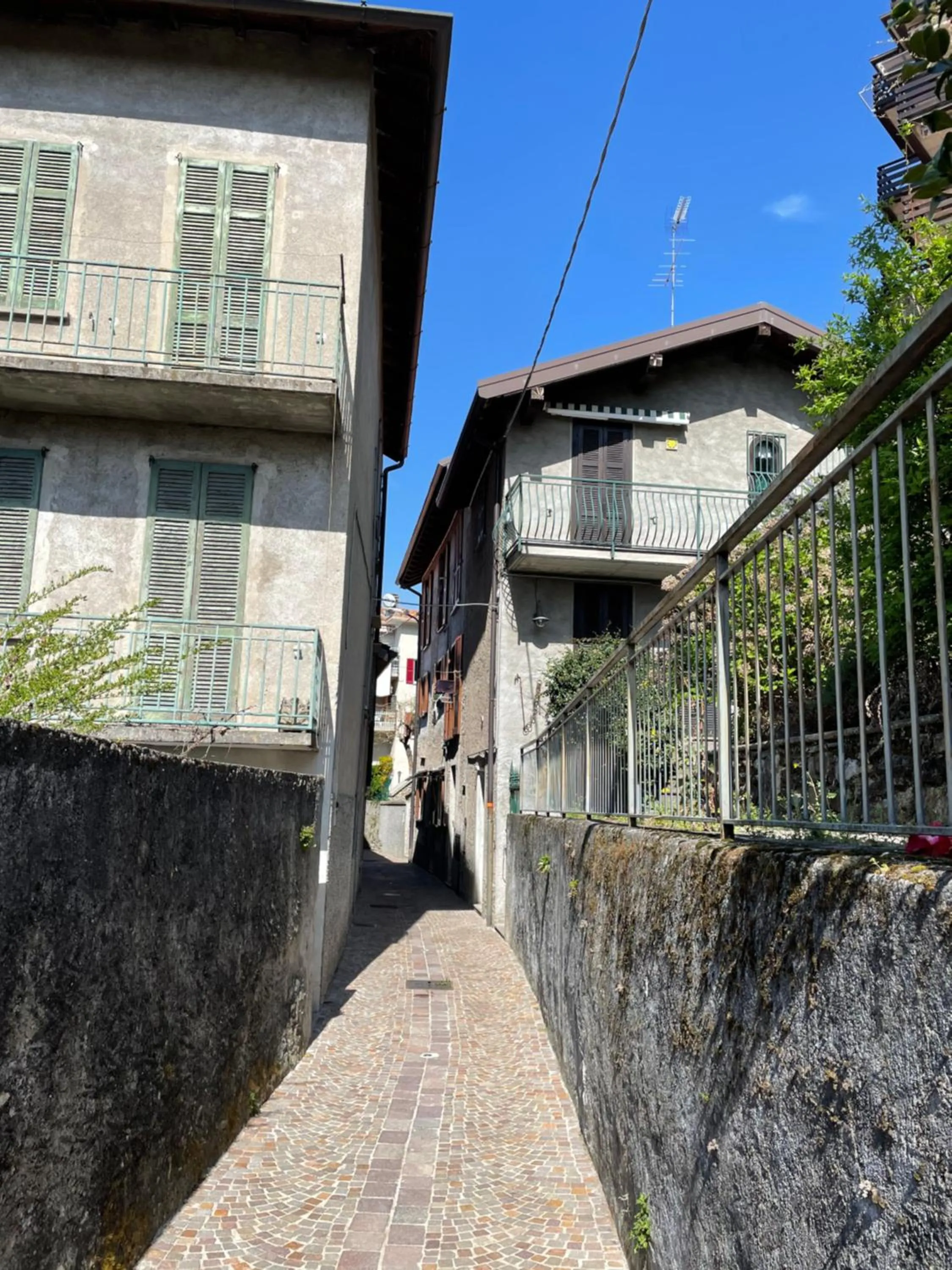 Facade/entrance in La Casa Sul Sasso In town serviced accommodations
