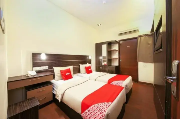 Bed in GOLDEN PALACE Bed in GOLDEN PALACE