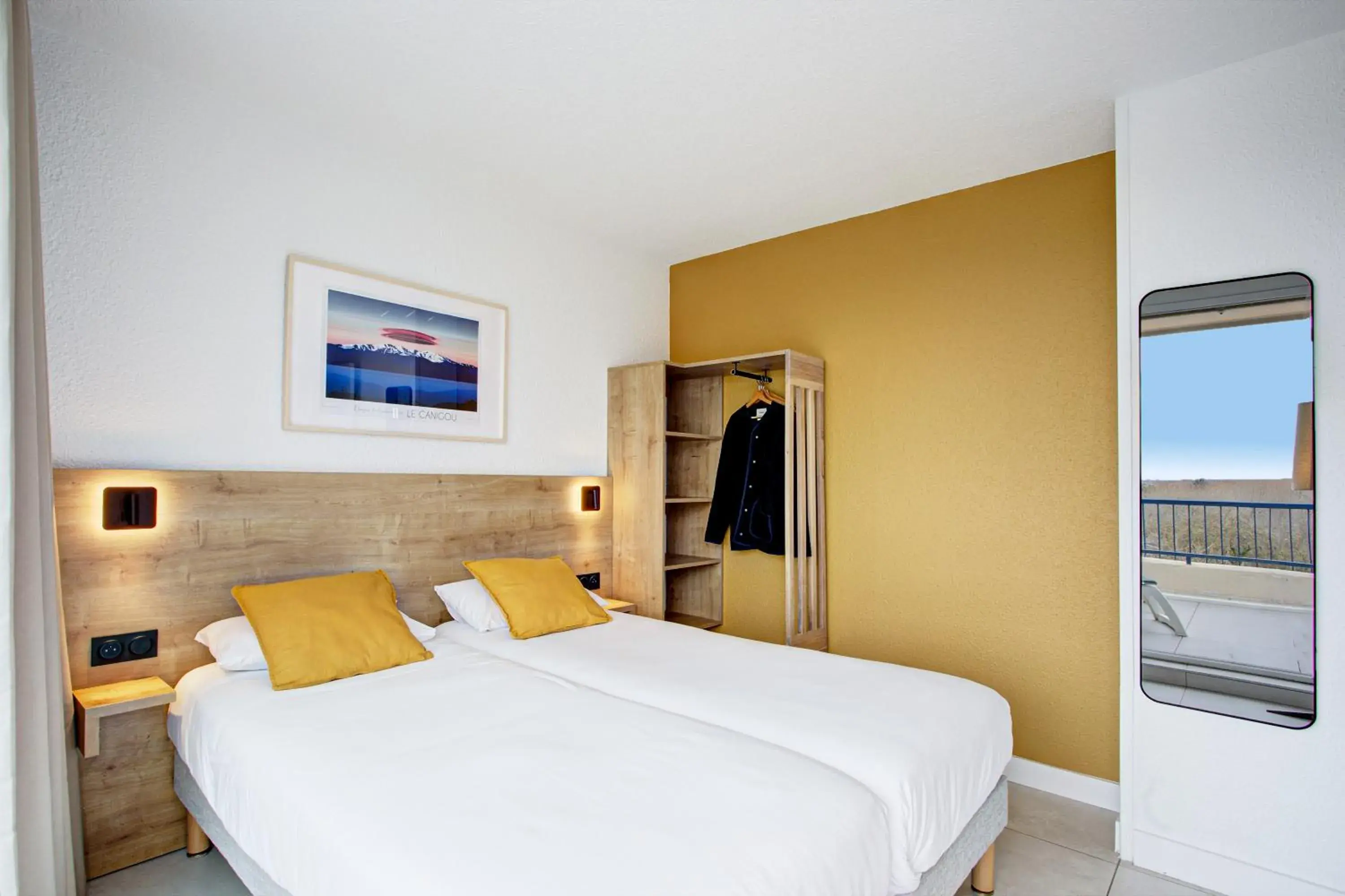 Bed in Hotel Centre Plage Bed in Hotel Centre Plage