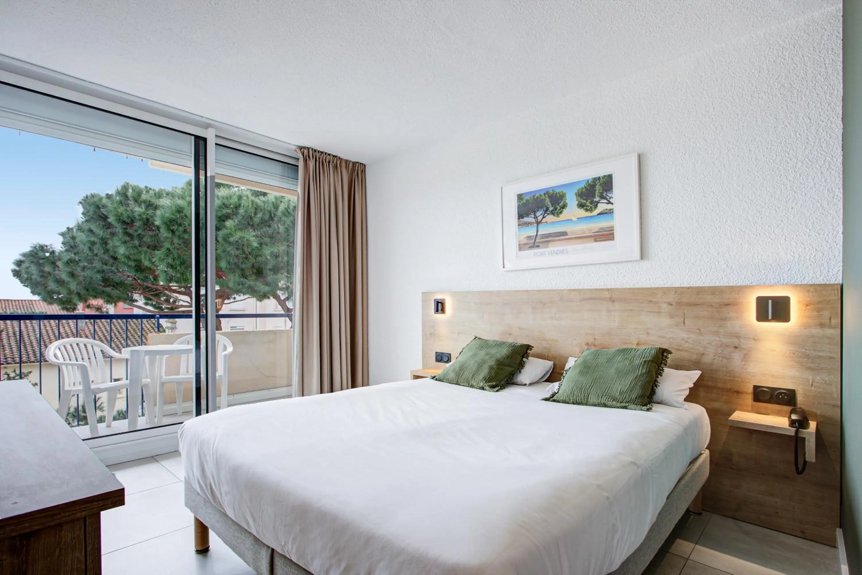 Bed in Hotel Centre Plage