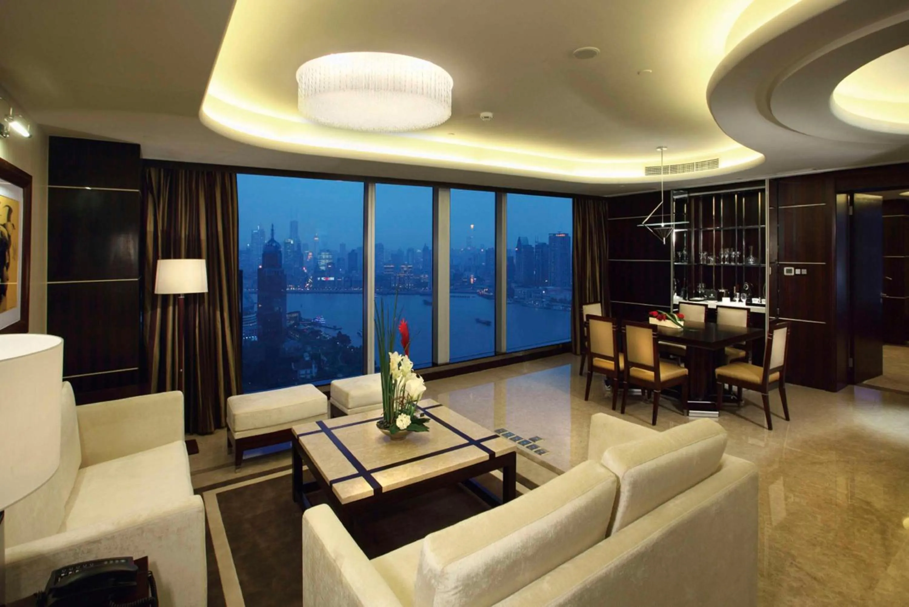 Photo of the whole room, Seating Area in Grand Kempinski Hotel Shanghai