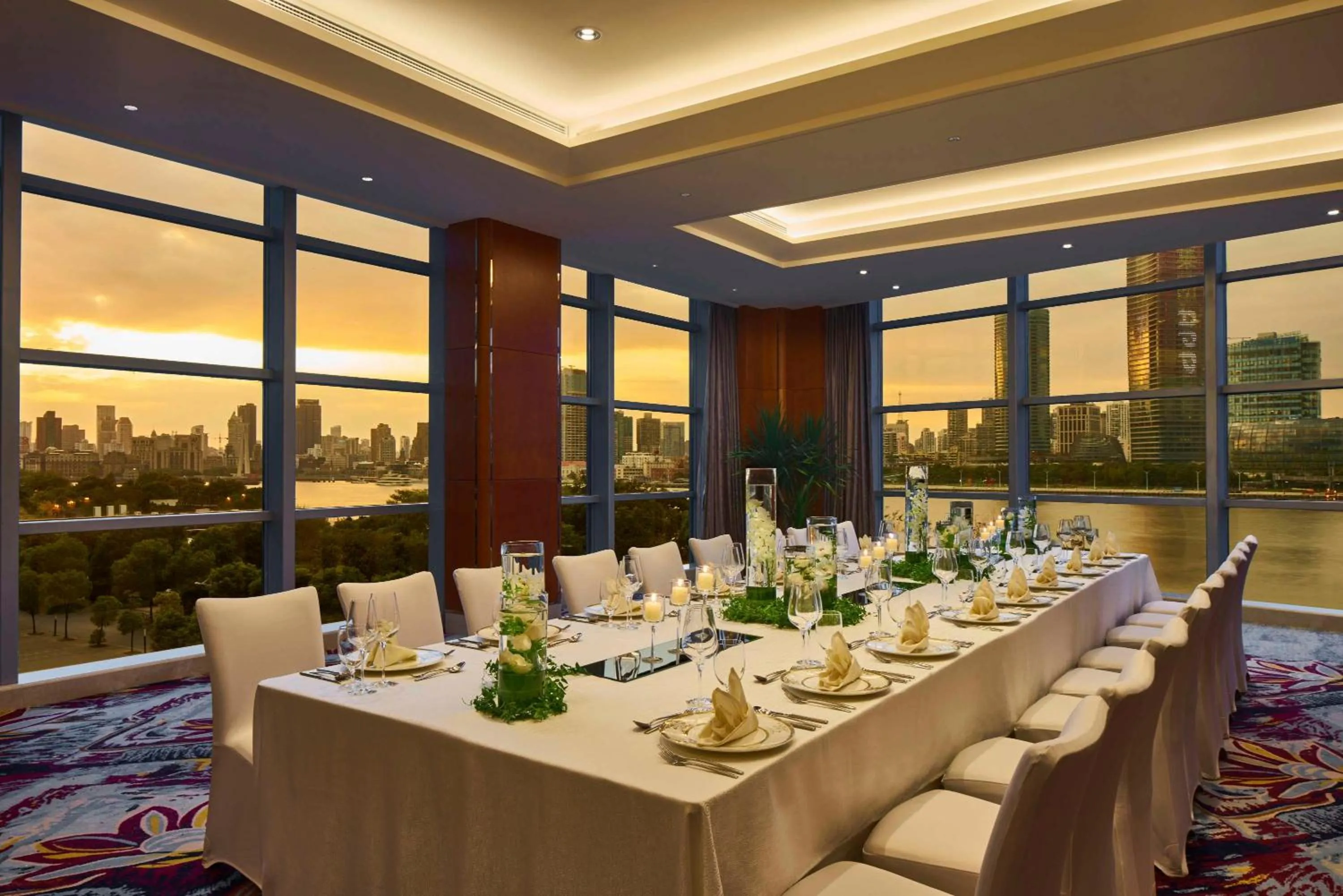 Meeting/conference room, Restaurant/Places to Eat in Grand Kempinski Hotel Shanghai