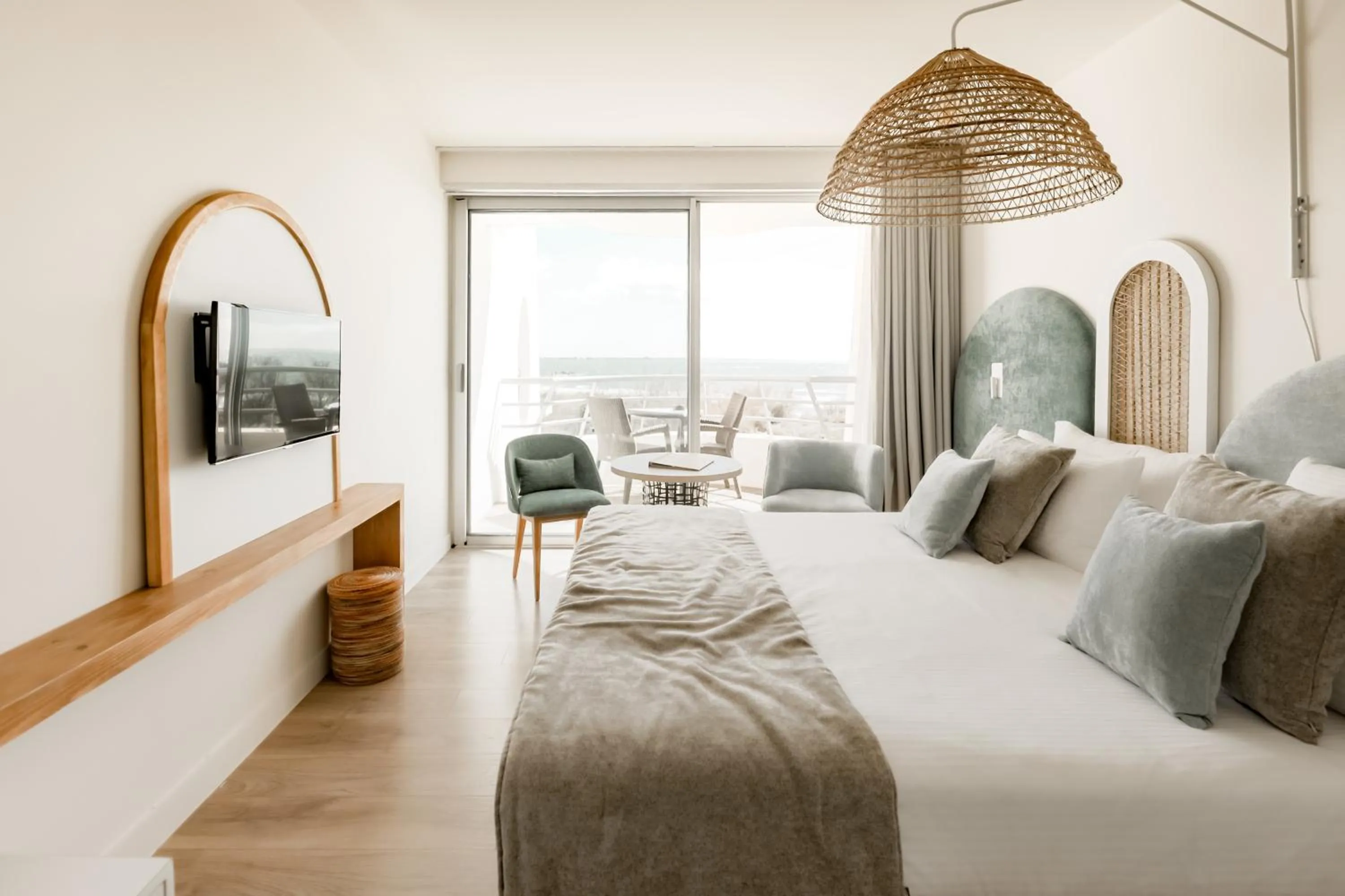 Photo of the whole room, Bed in Hôtel Les Corallines - Thalasso & Resort