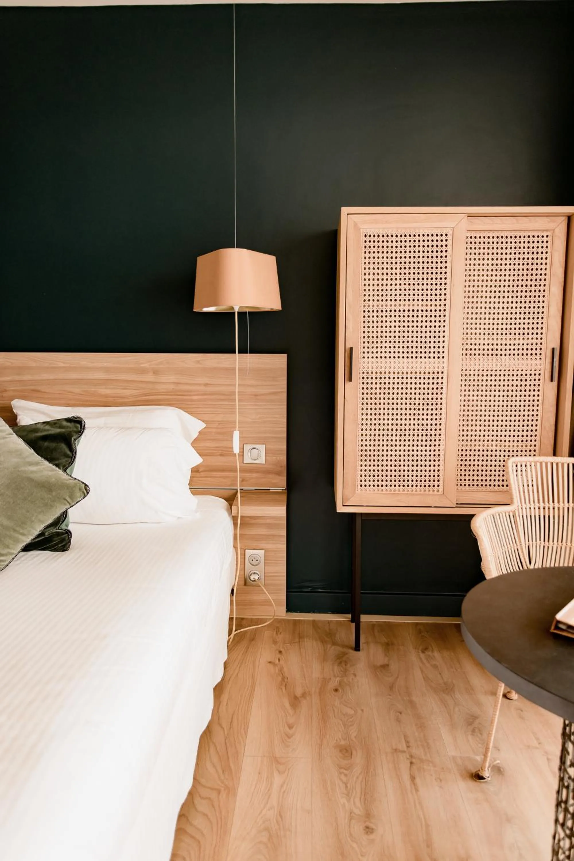 Bedroom, Bed in Hôtel Les Corallines - Thalasso & Resort