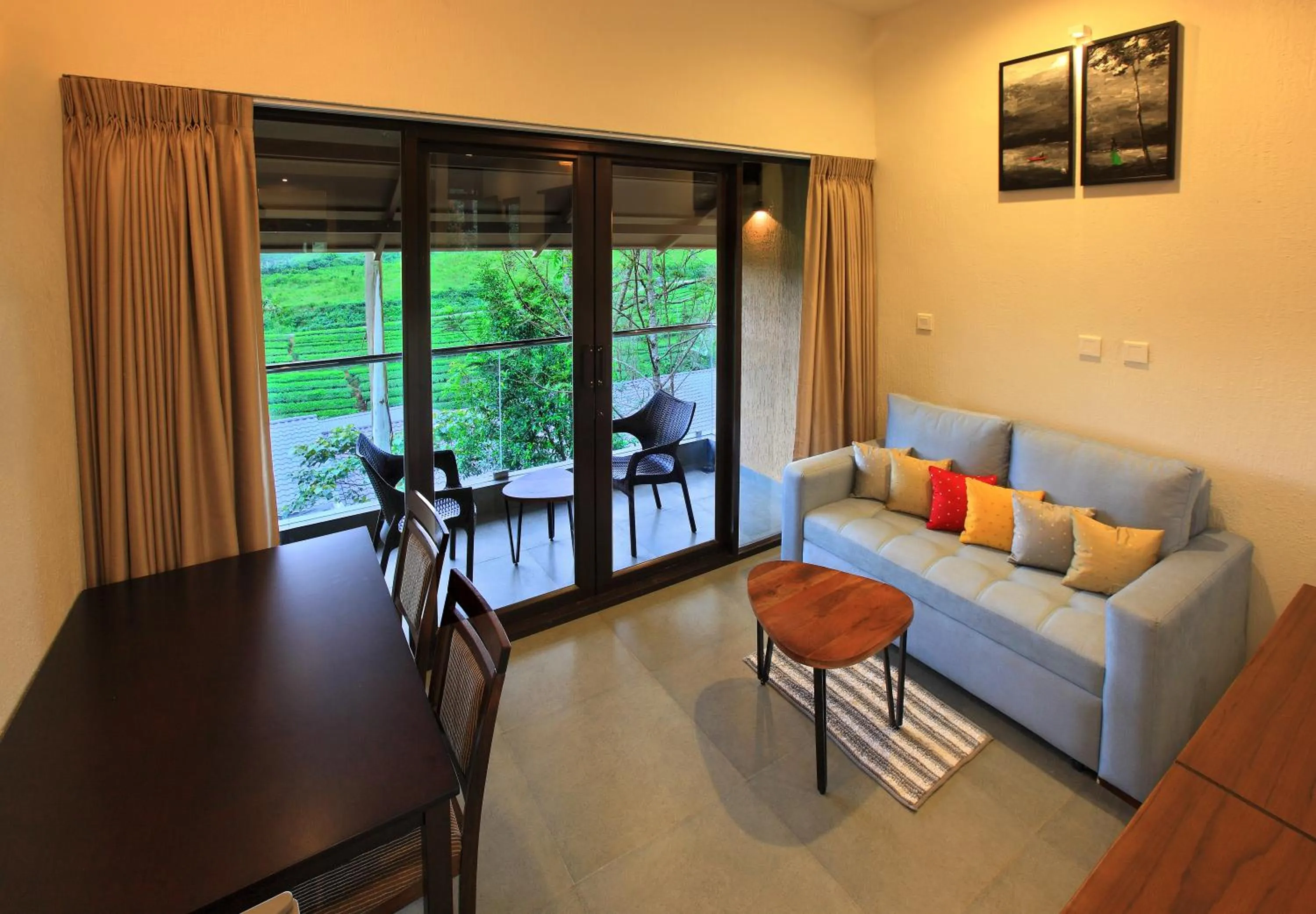 Living room in Tea Terrain Resorts & Spa