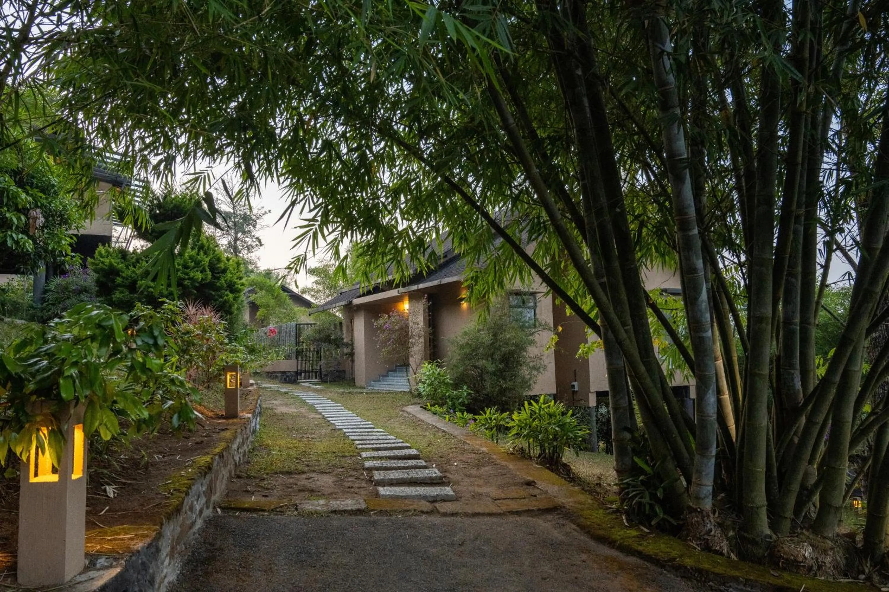 Quiet street view in Tea Terrain Resorts & Spa