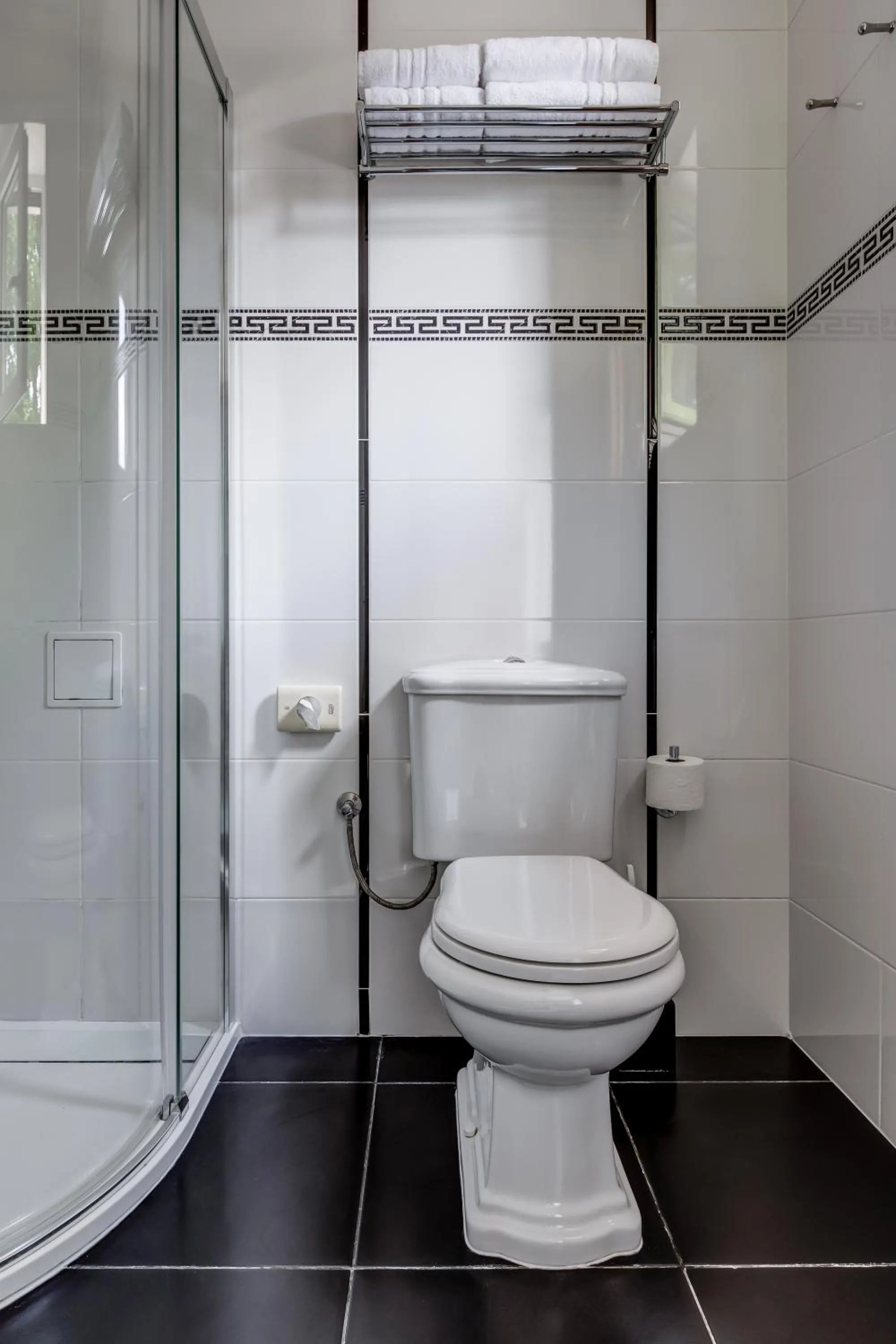 Toilet in Hotel Golfi