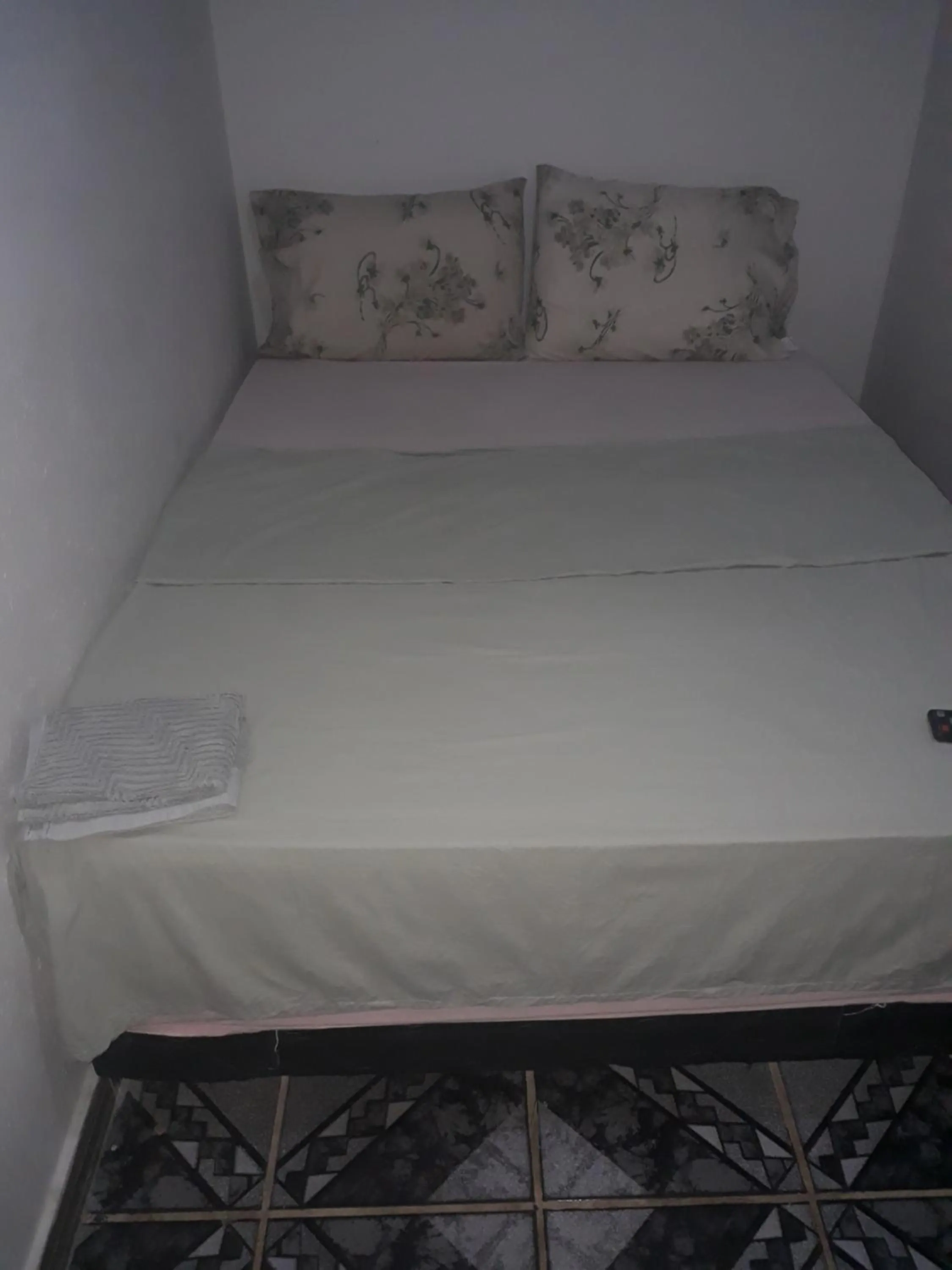 Bed in HOTEL LATINOS 2