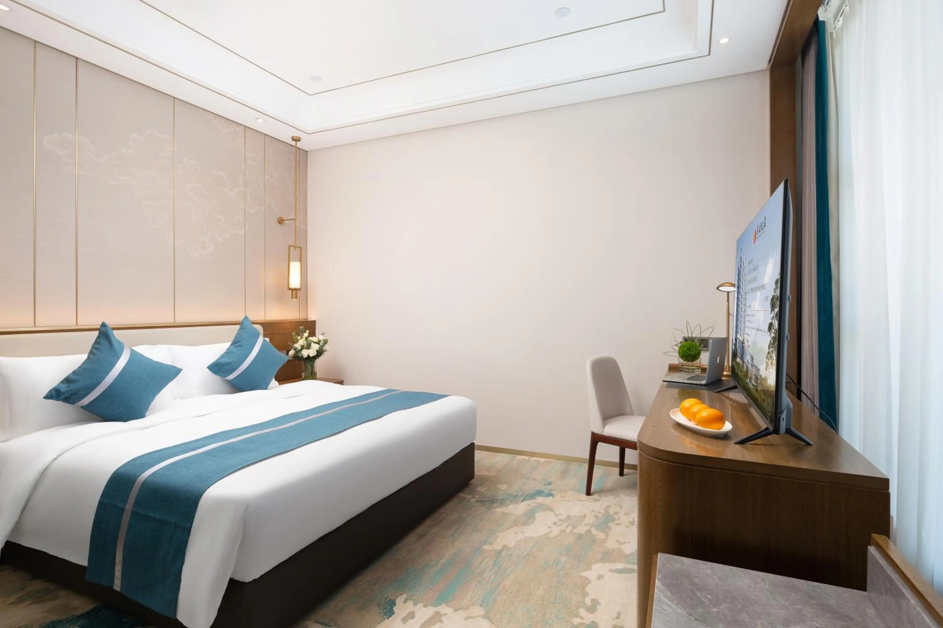 Bed in Luzhou Jianguo Hotel