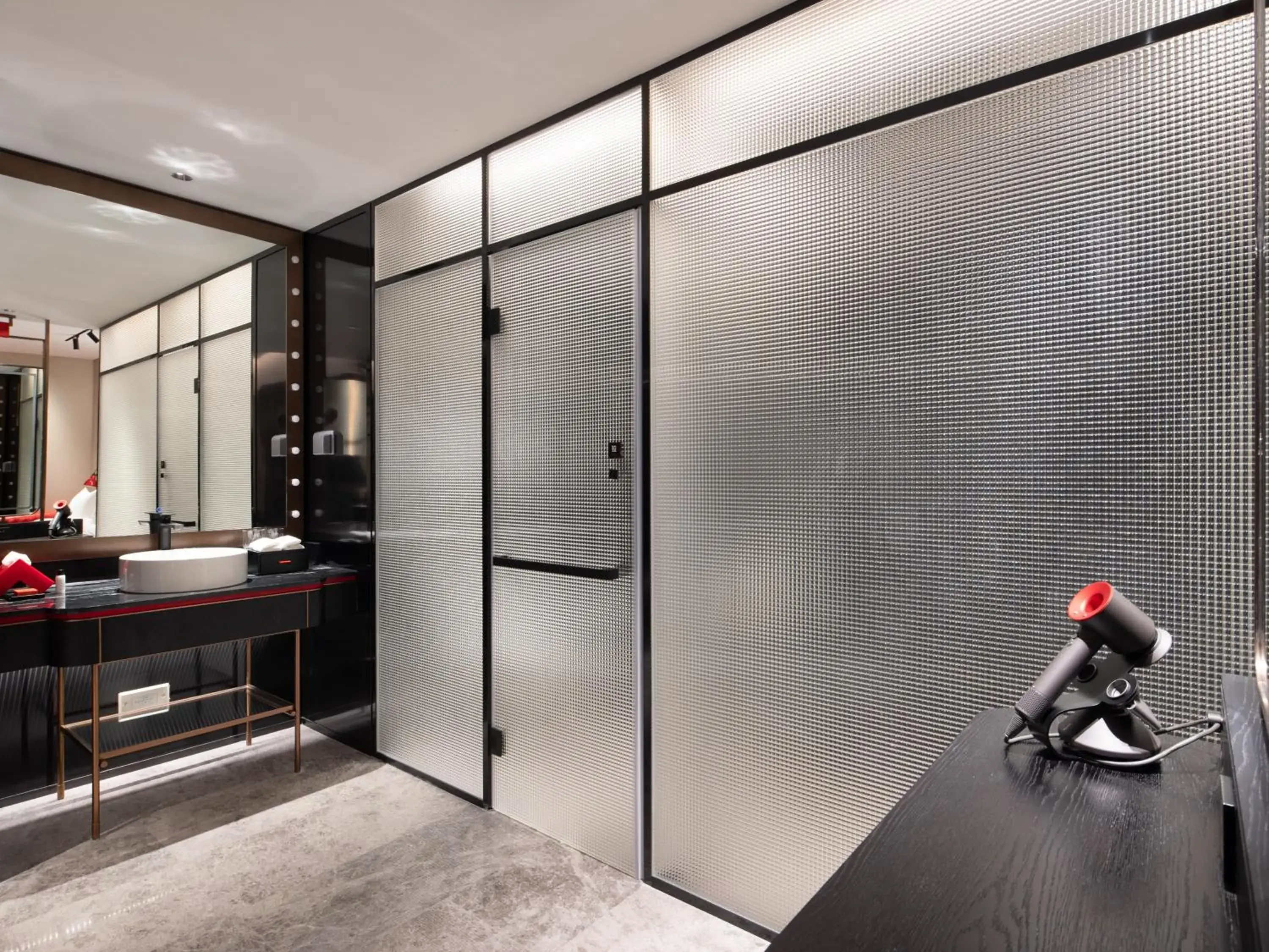 Bathroom in Radisson RED Hotel Zhuhai Gongbei Port Bathroom in Radisson RED Hotel Zhuhai Gongbei Port