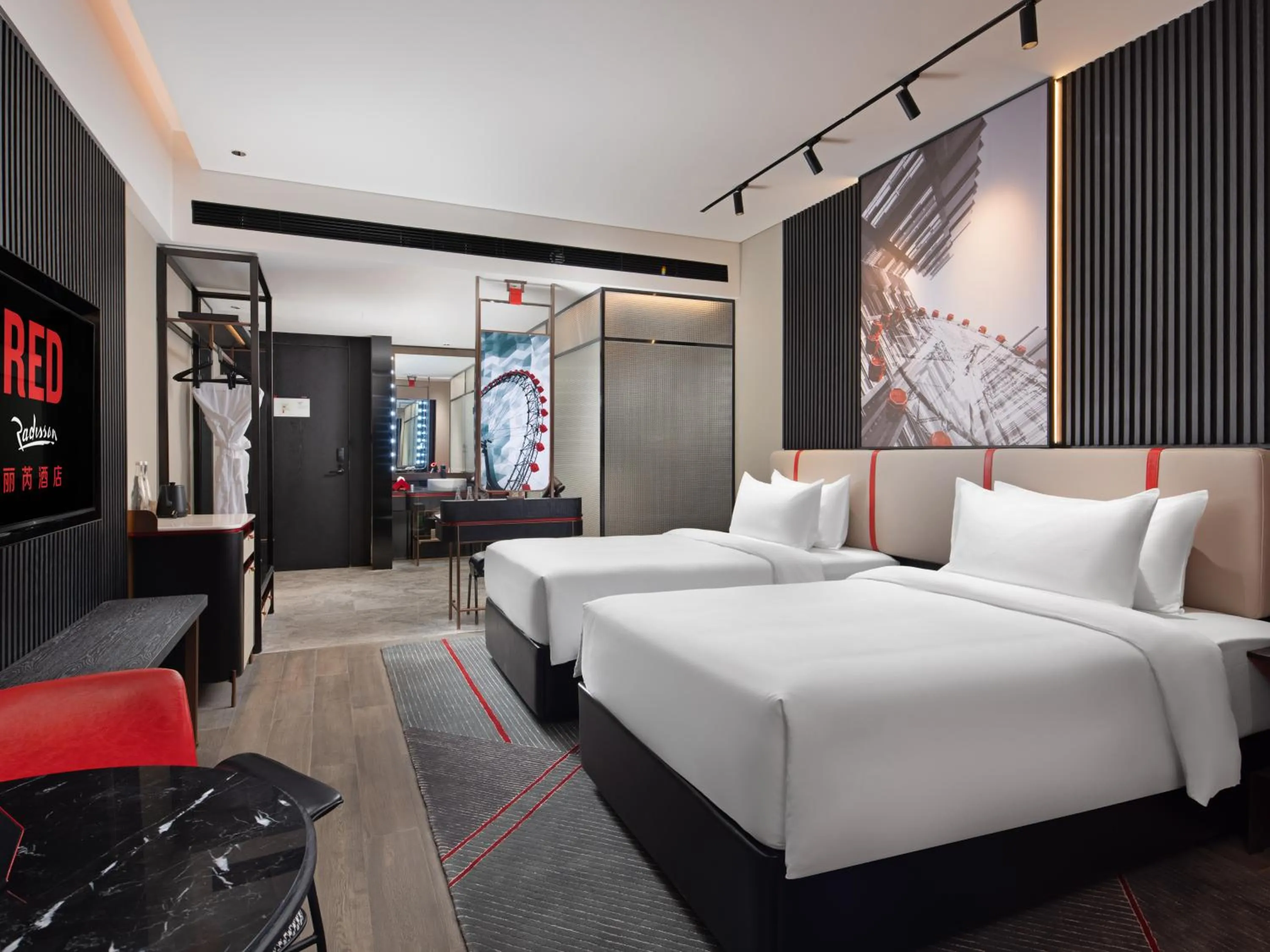 Photo of the whole room, Bed in Radisson RED Hotel Zhuhai Gongbei Port