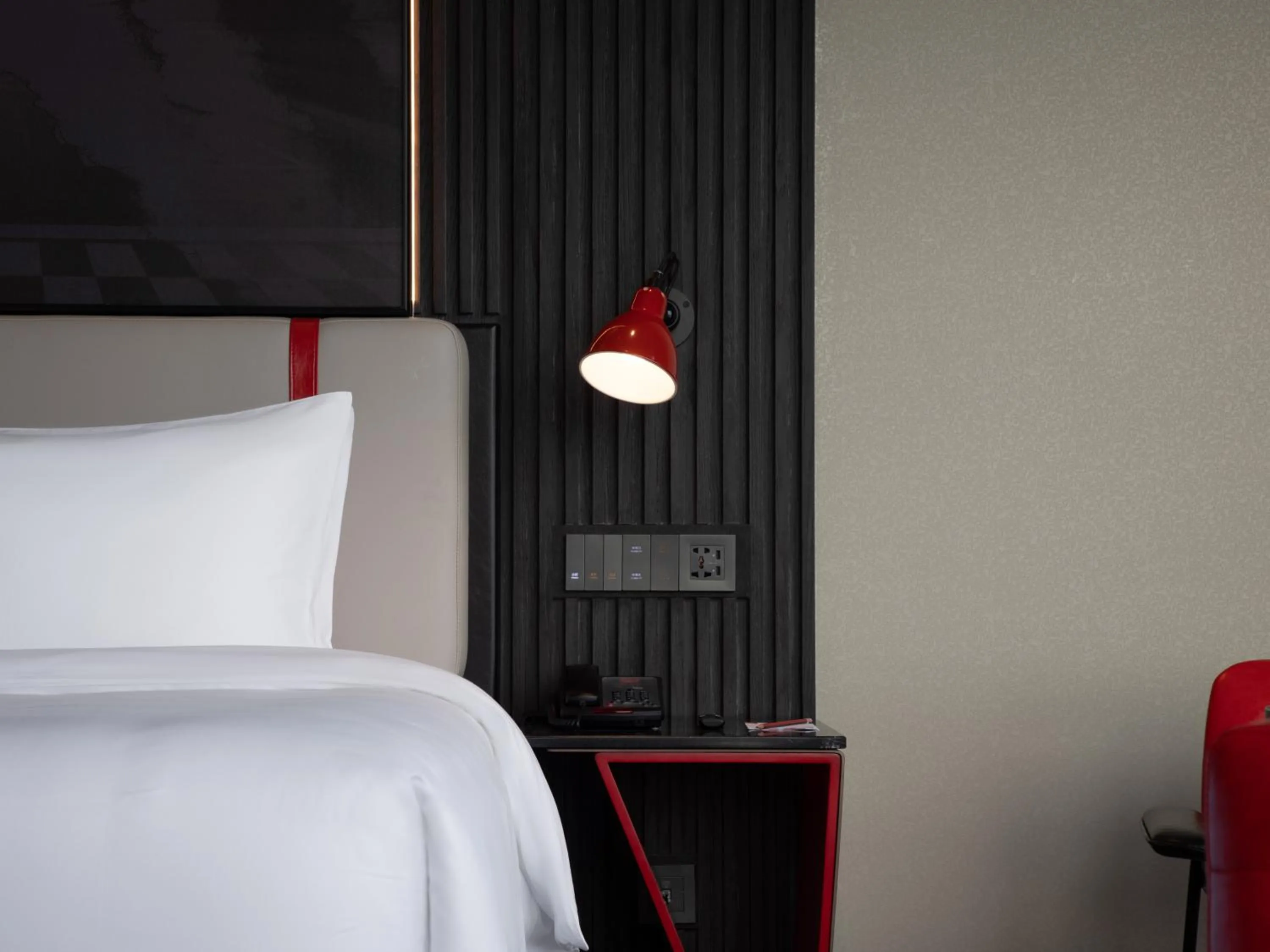 Bed in Radisson RED Hotel Zhuhai Gongbei Port