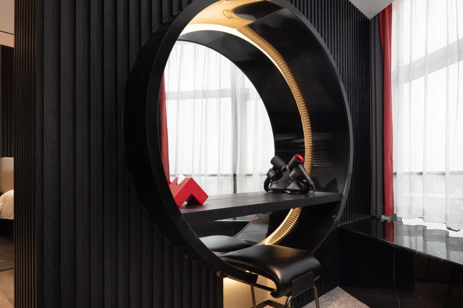 Radisson RED Hotel Zhuhai Gongbei Port