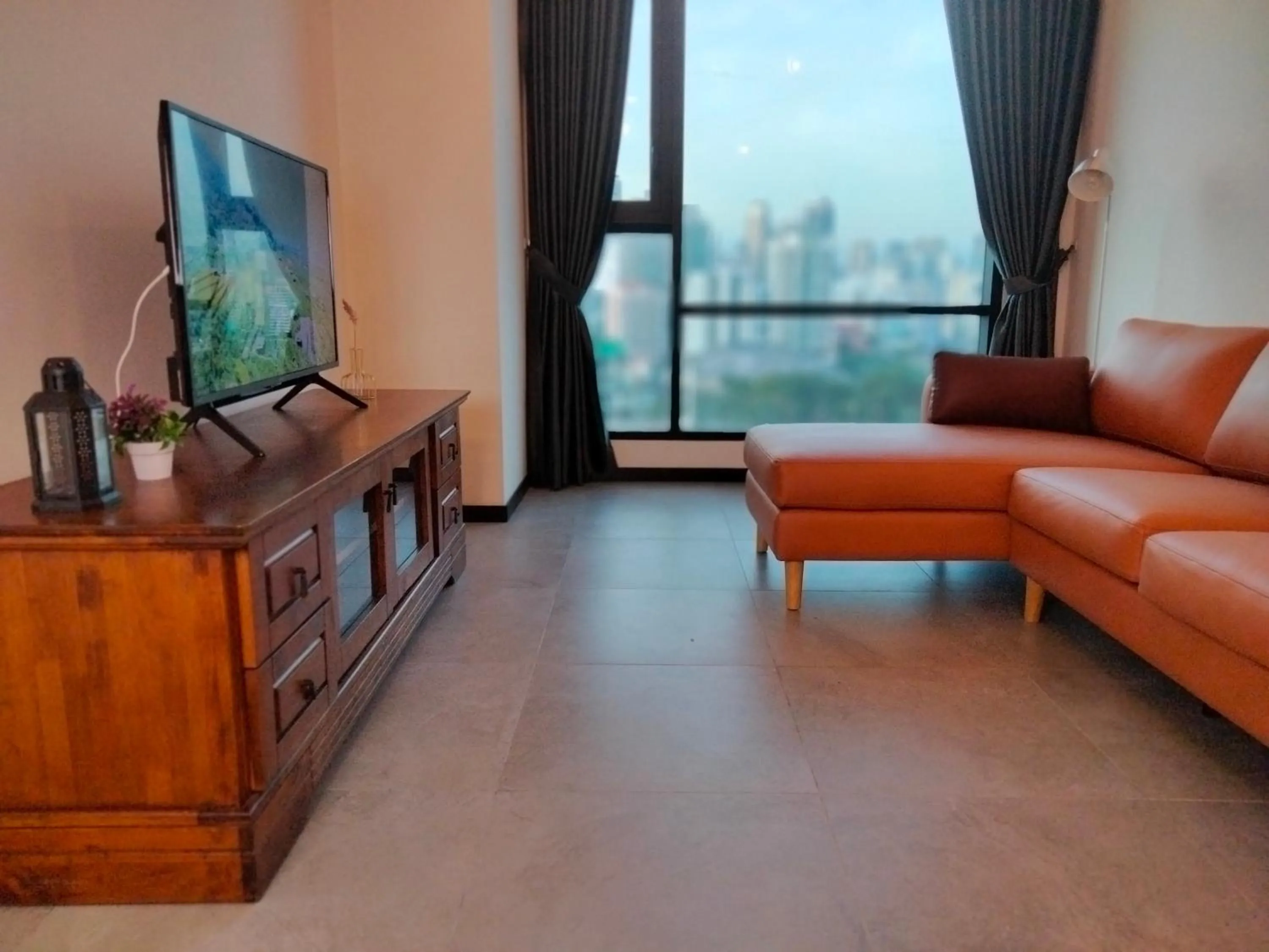 Communal lounge/ TV room in OPUS RESIDENCE KL I HomeBrickz