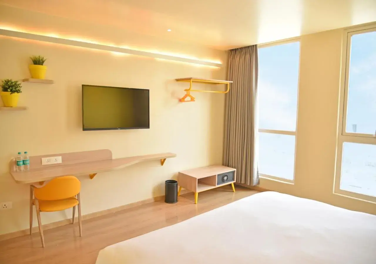 Bed in Bloom - Golf Course Road Bed in Bloom - Golf Course Road