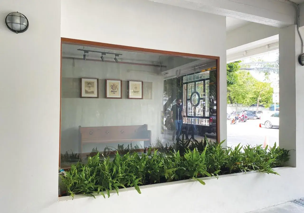 Property building in Niagara Hotel Property building in Niagara Hotel