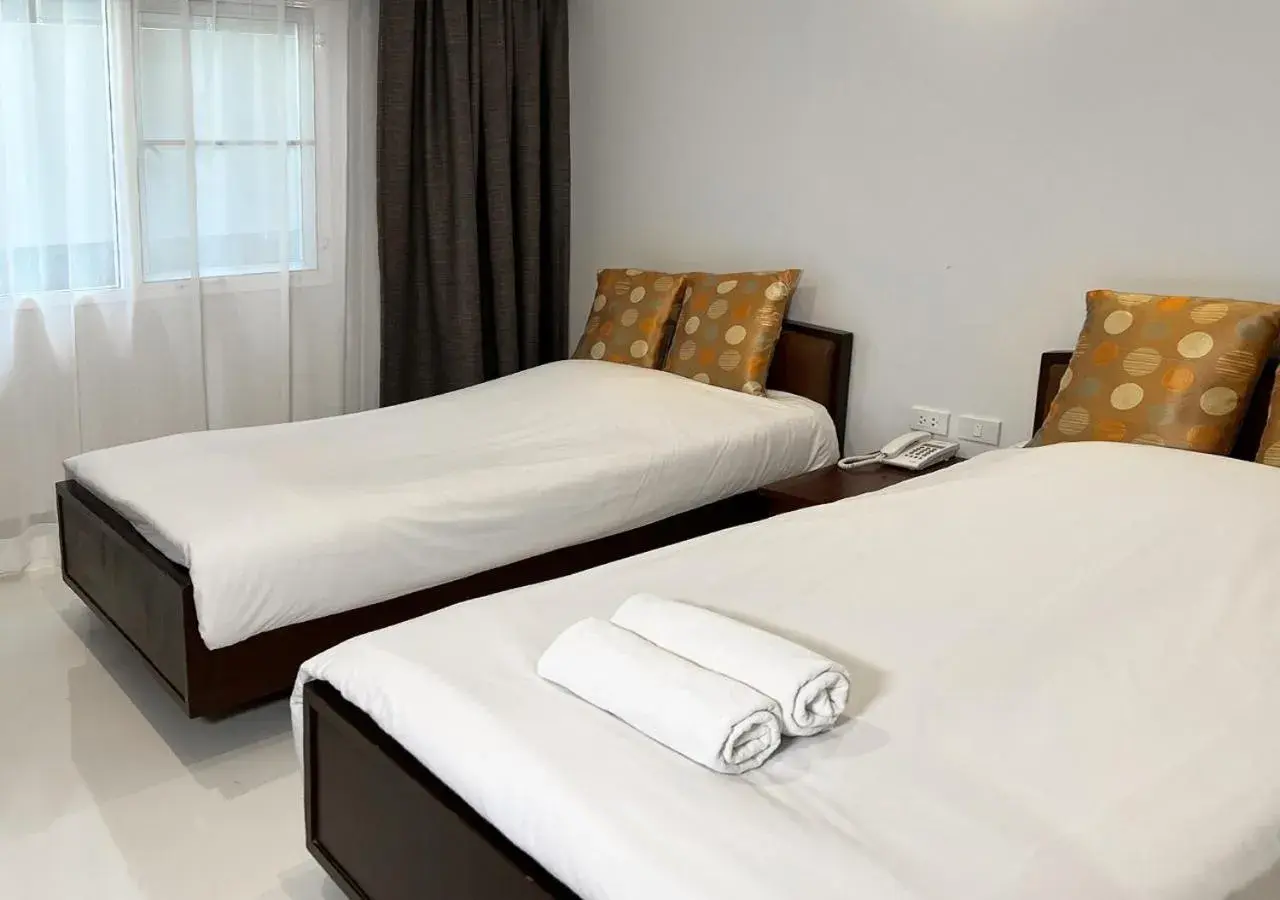 Bed in Niagara Hotel Bed in Niagara Hotel