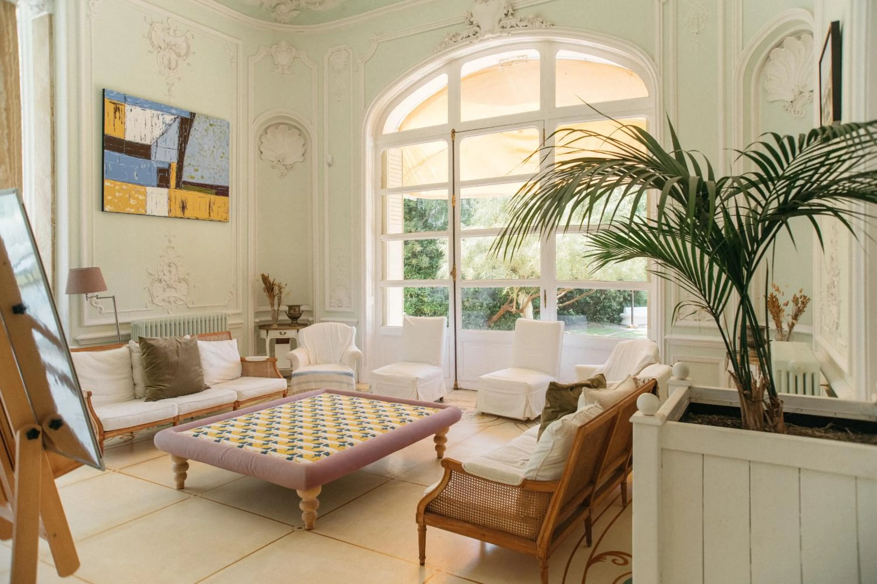 Living room in Exclusive waterfront villa in Domaine Rocabella - French Riviera