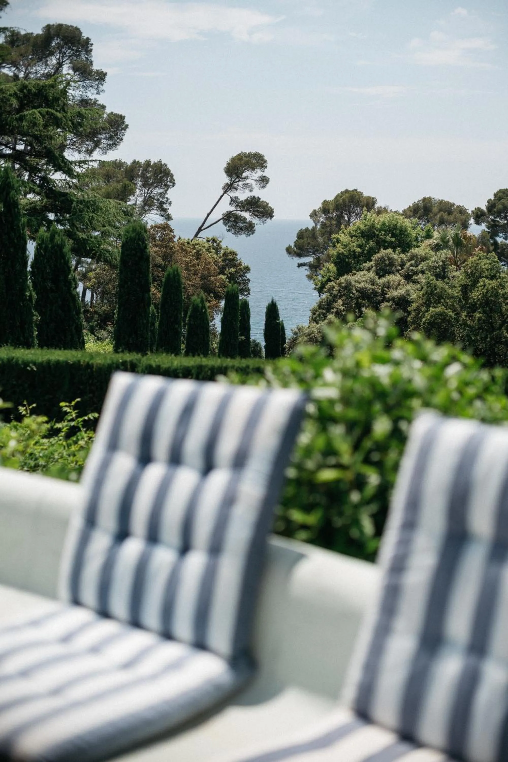 furniture in Exclusive waterfront villa in Domaine Rocabella - French Riviera