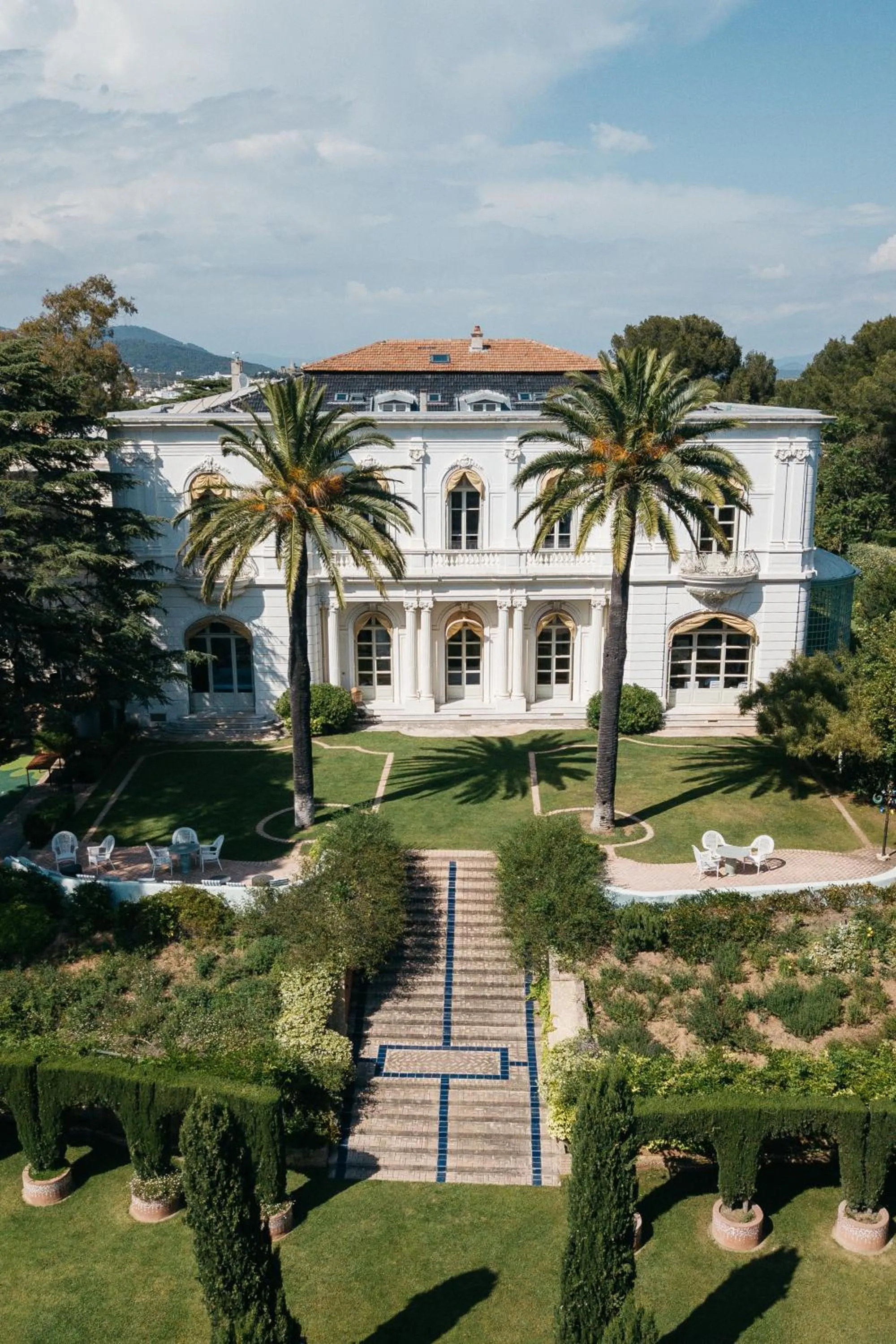 Exclusive waterfront villa in Domaine Rocabella - French Riviera