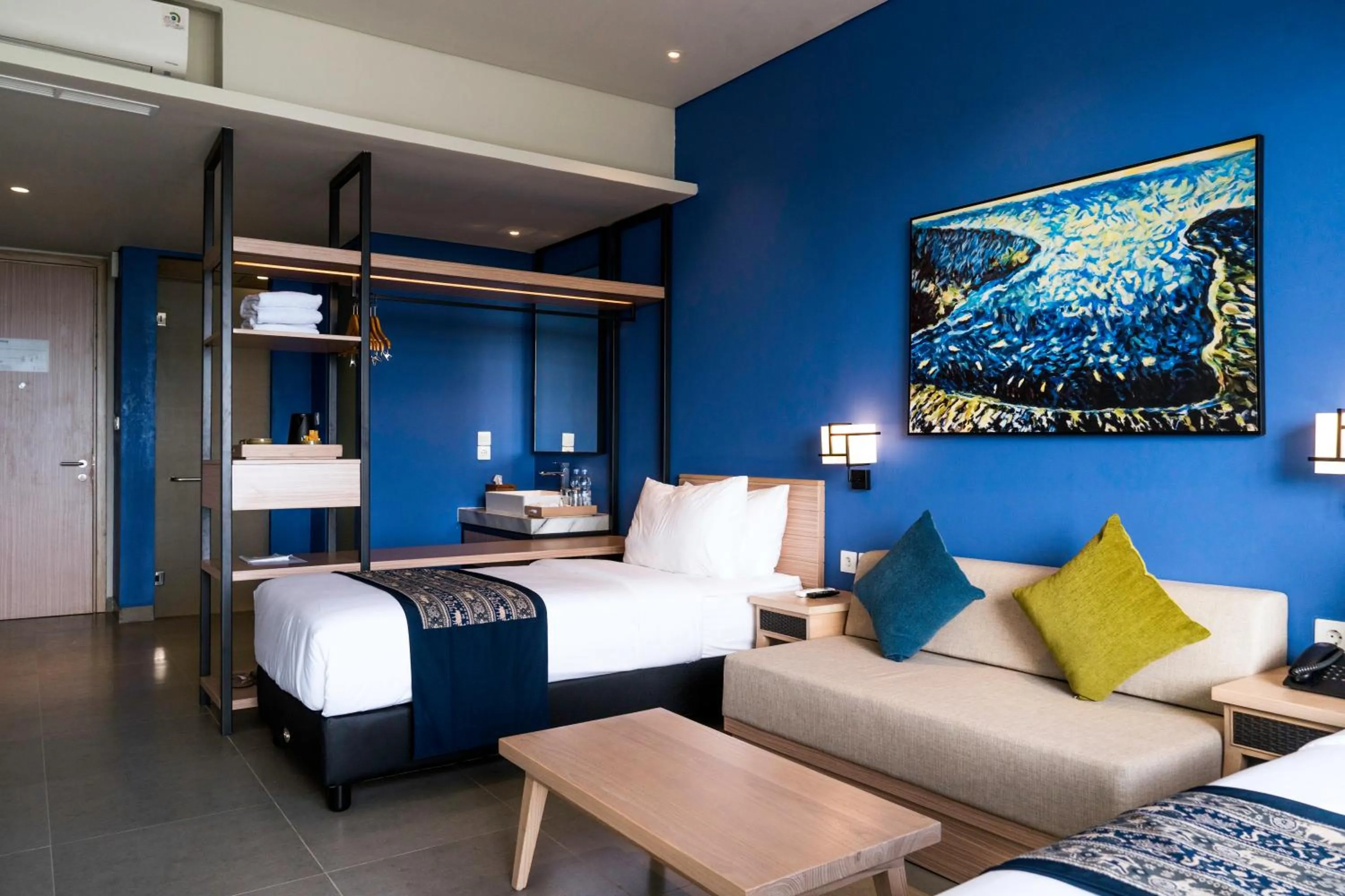 Bed in Tahuna Beach Hotel and Resort