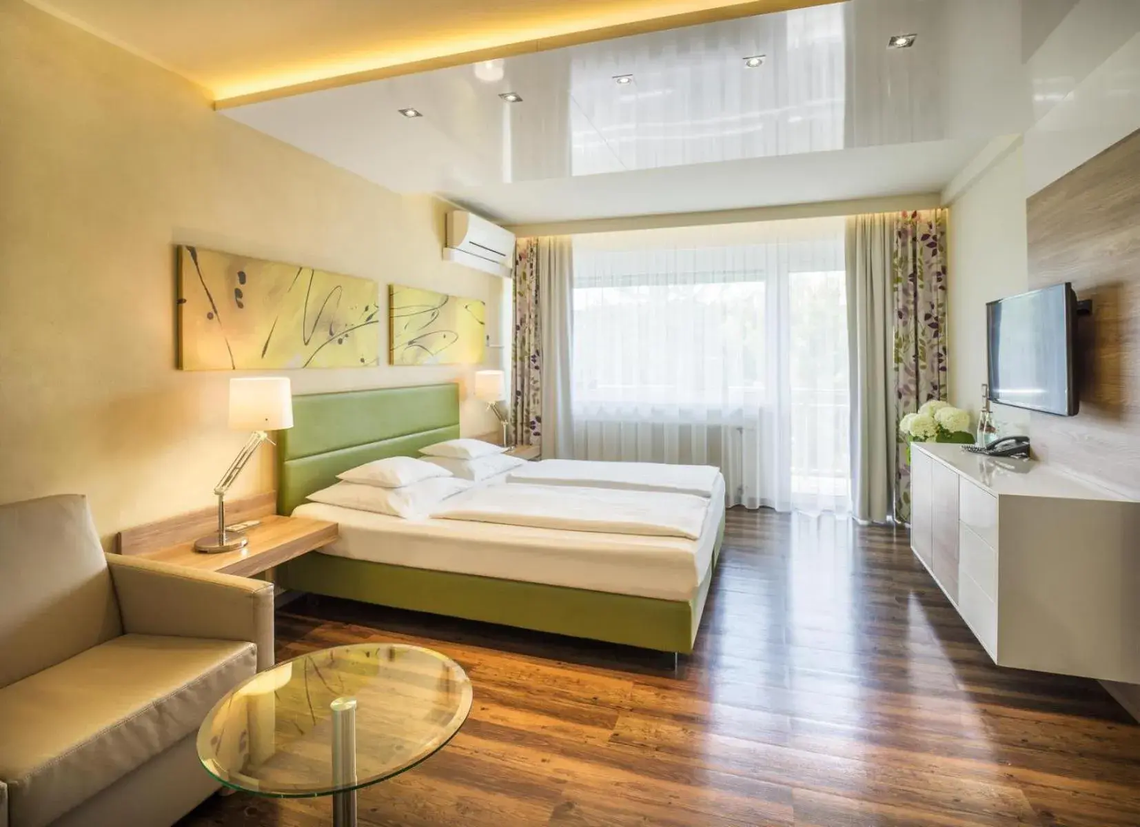 Double Room Typ A with Balcony and Thermal Bath Access in Thermalhotel Leitner Double Room Typ A with Balcony and Thermal Bath Access in Thermalhotel Leitner