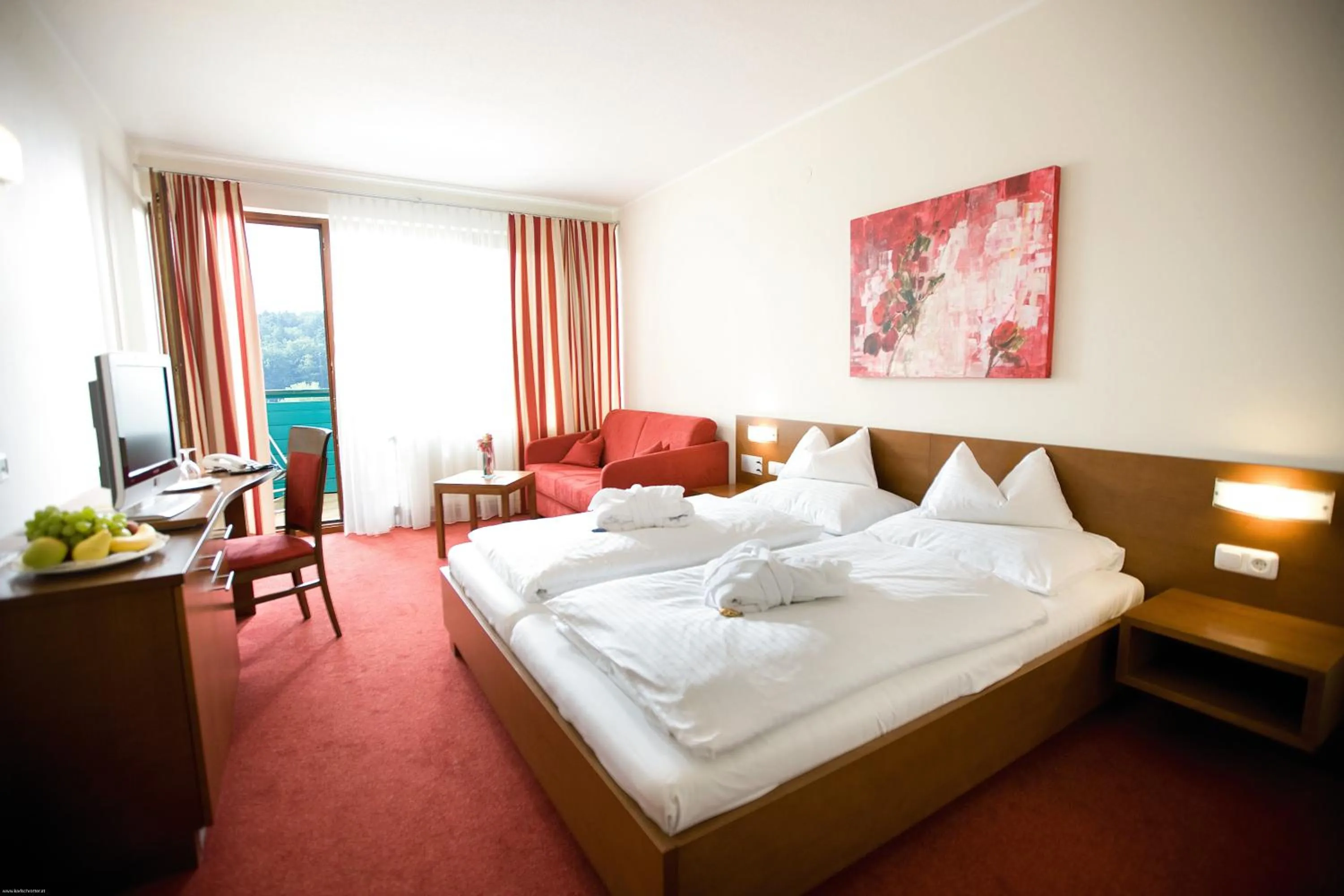 Bed in Thermalhotel Leitner