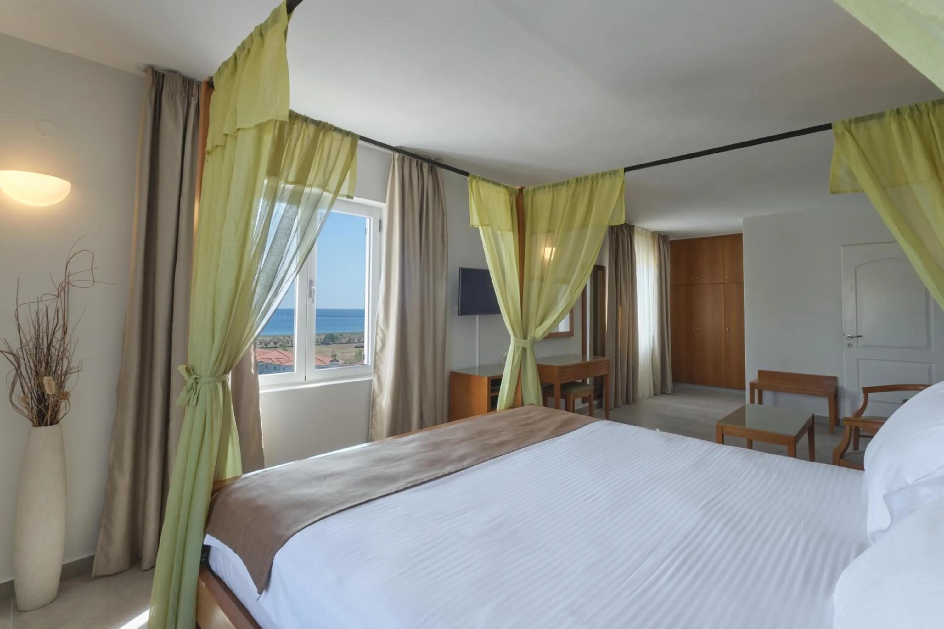 Bedroom, Bed in Aeolian Village Beach Resort