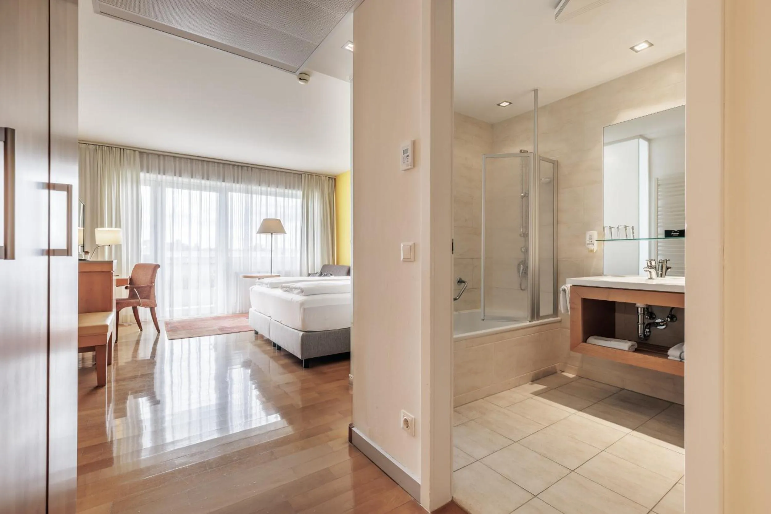 Bathroom, Bed in Reduce Hotel Vital