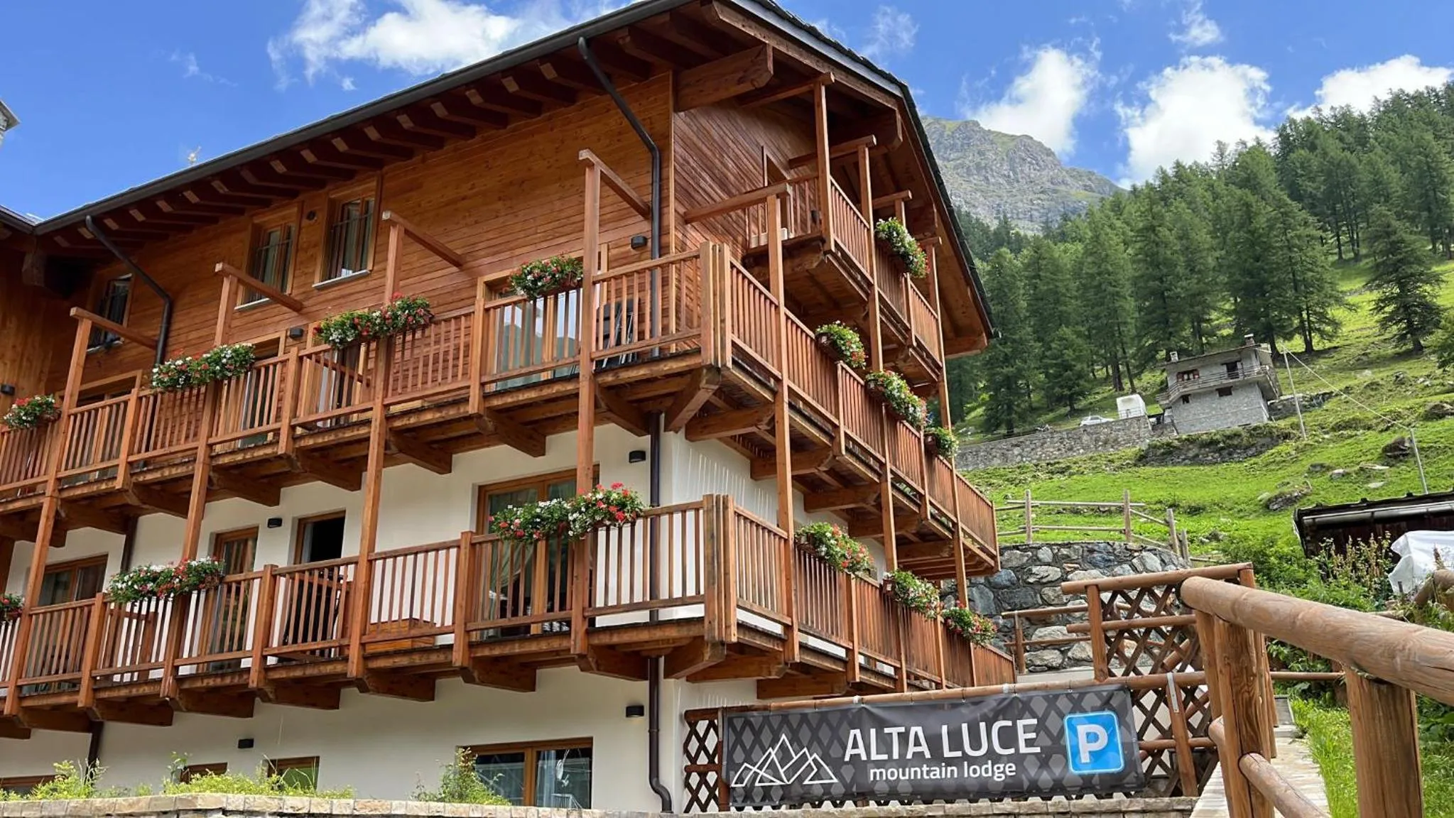 Alta Luce Mountain Lodge