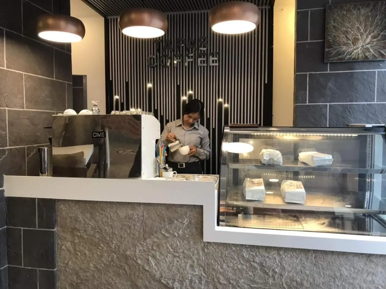 Restaurant/places to eat in Hotel Tapas