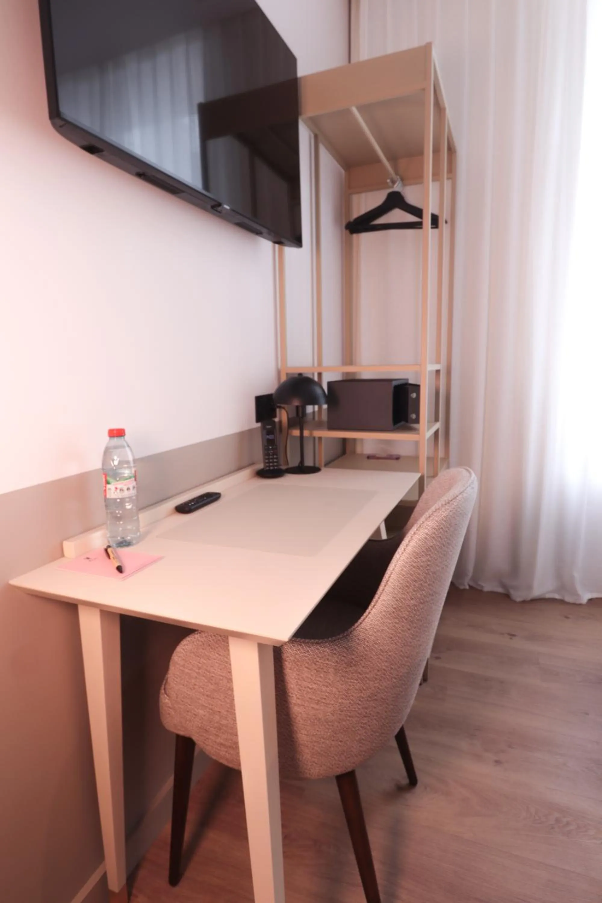 Bedroom in Rosa Hotel