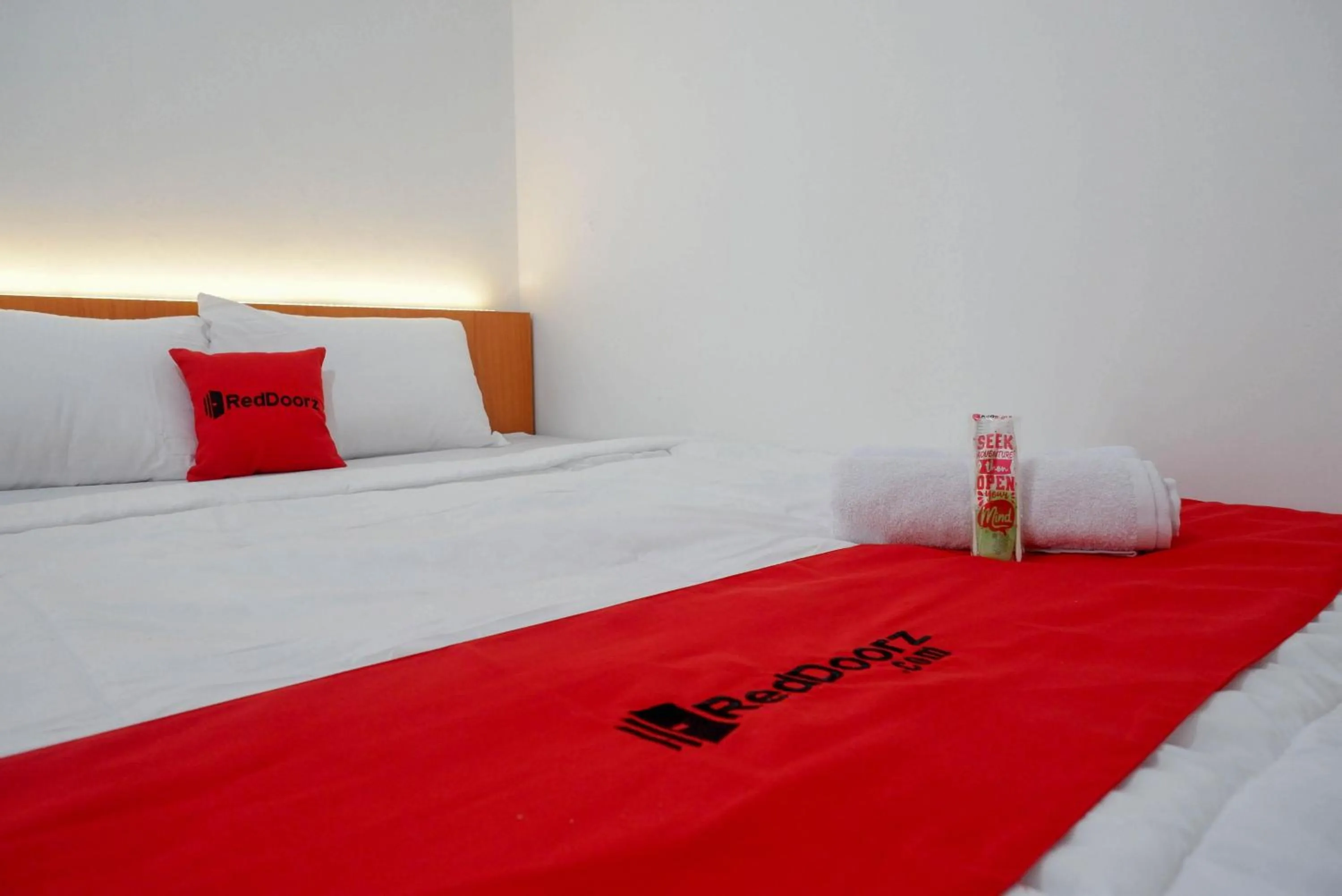 Bedroom, Bed in RedDoorz near GOR UNY