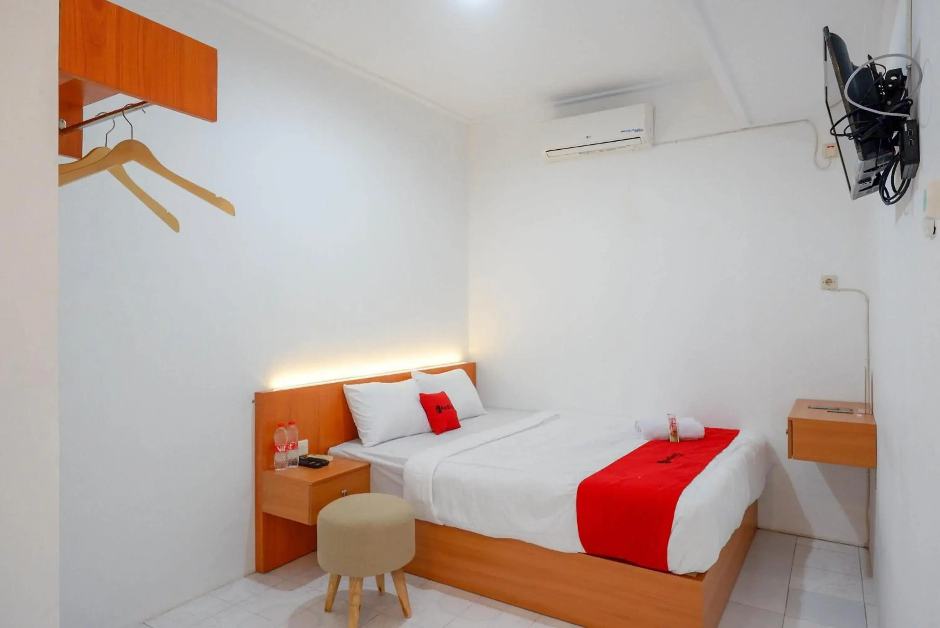 Bedroom, Bed in RedDoorz near GOR UNY Bedroom, Bed in RedDoorz near GOR UNY