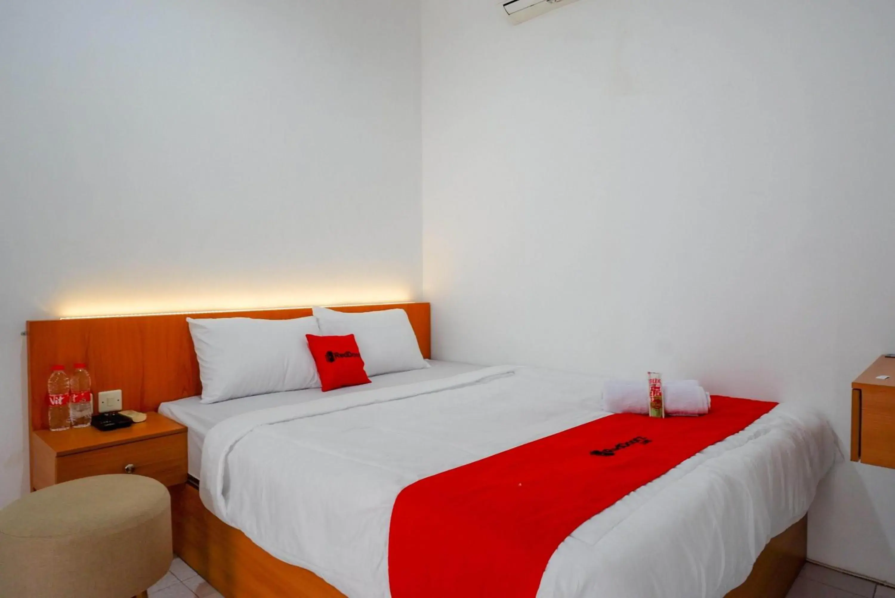 Bedroom, Bed in RedDoorz near GOR UNY Bedroom, Bed in RedDoorz near GOR UNY