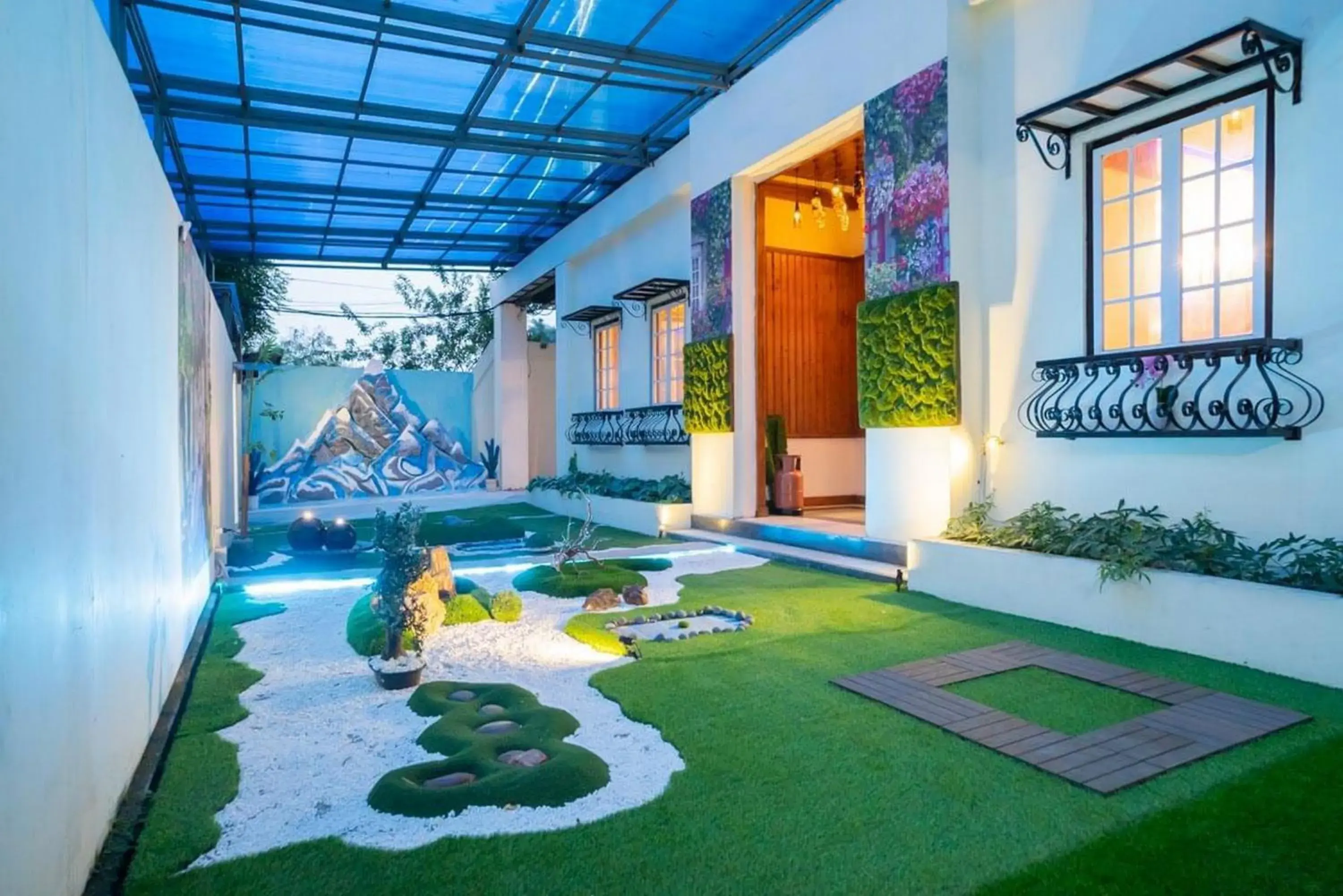 Property building in RedDoorz Plus @ Pondok Labu Property building in RedDoorz Plus @ Pondok Labu