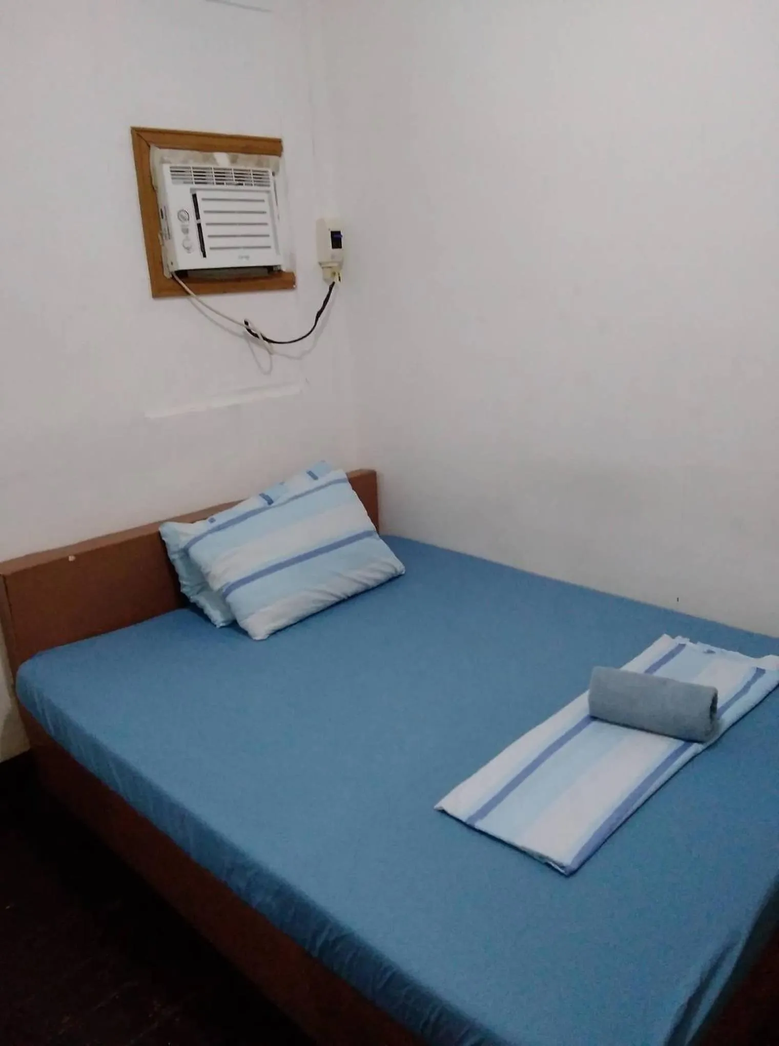 Bed in Providence Travellers Inn & Spa