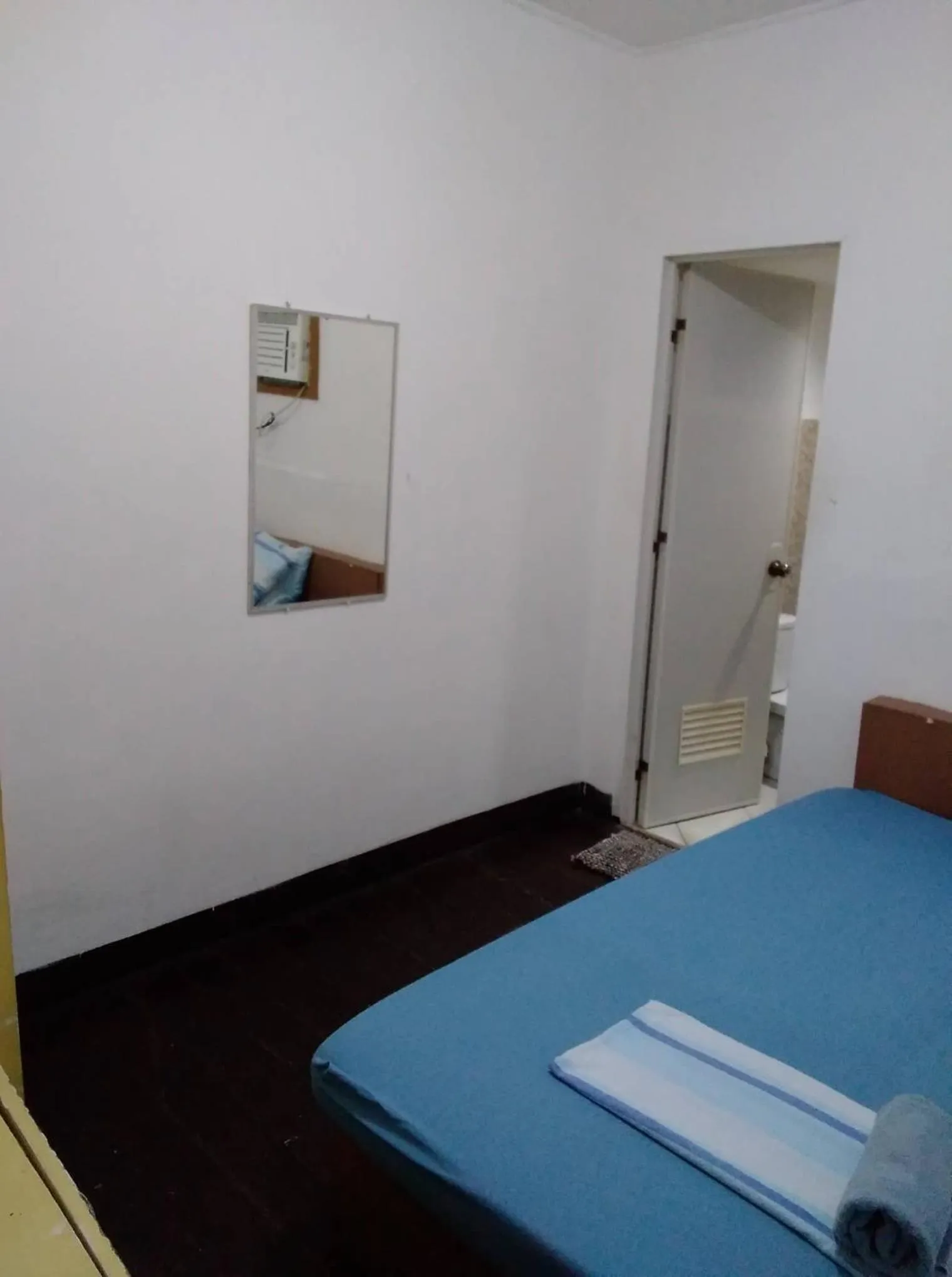 Bed in Providence Travellers Inn & Spa