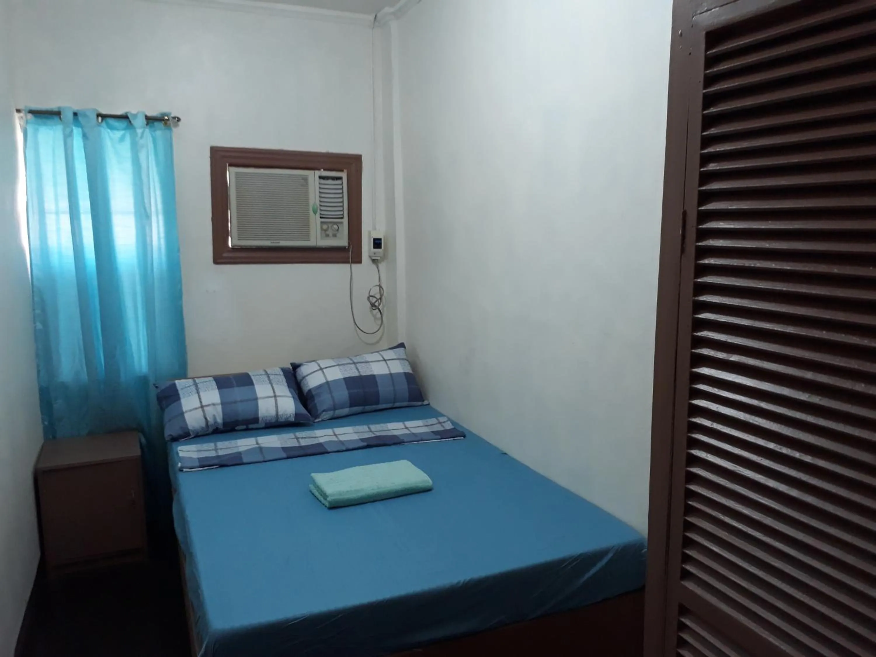 Bed in Providence Travellers Inn & Spa