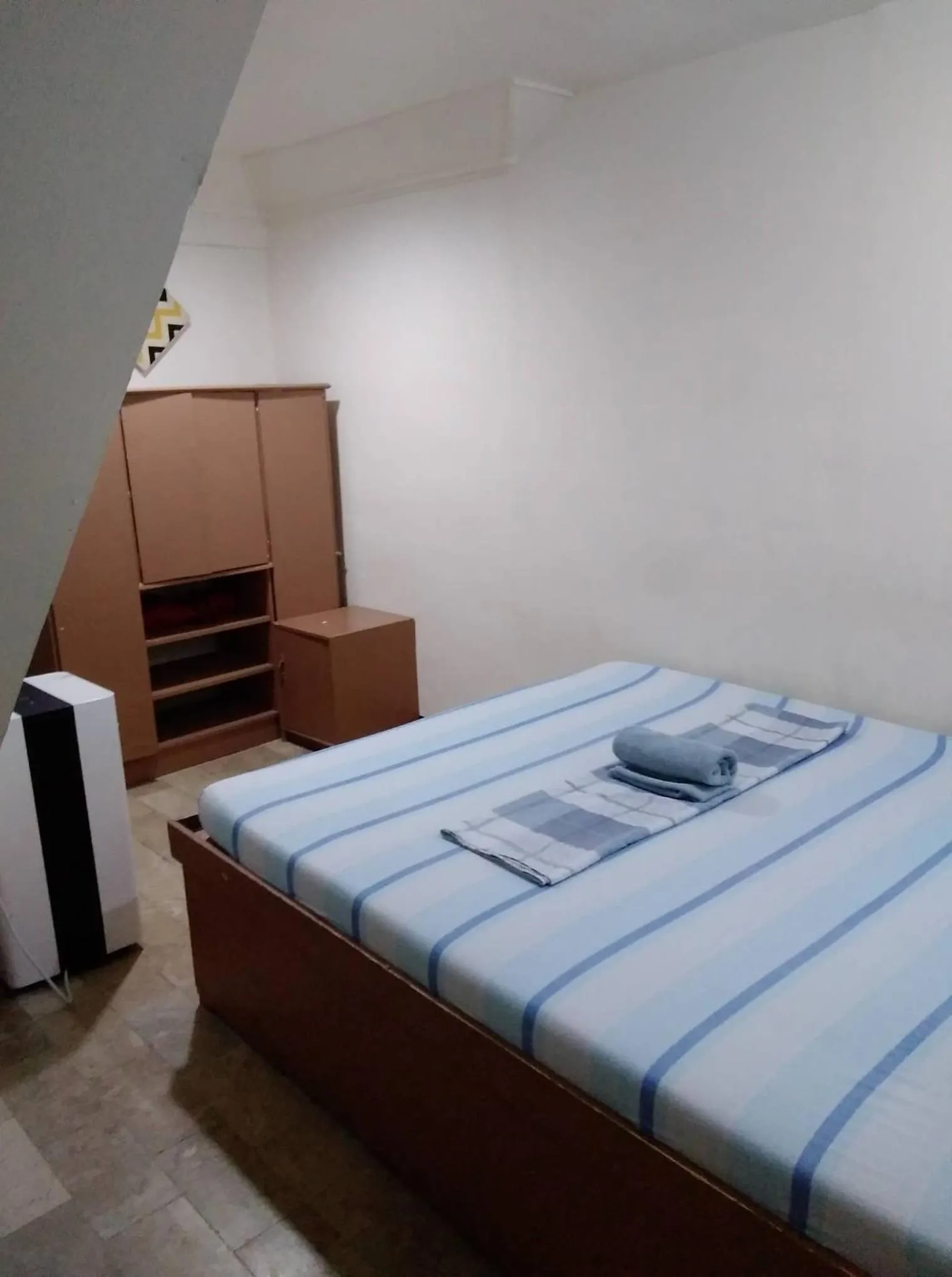 Bed in Providence Travellers Inn & Spa