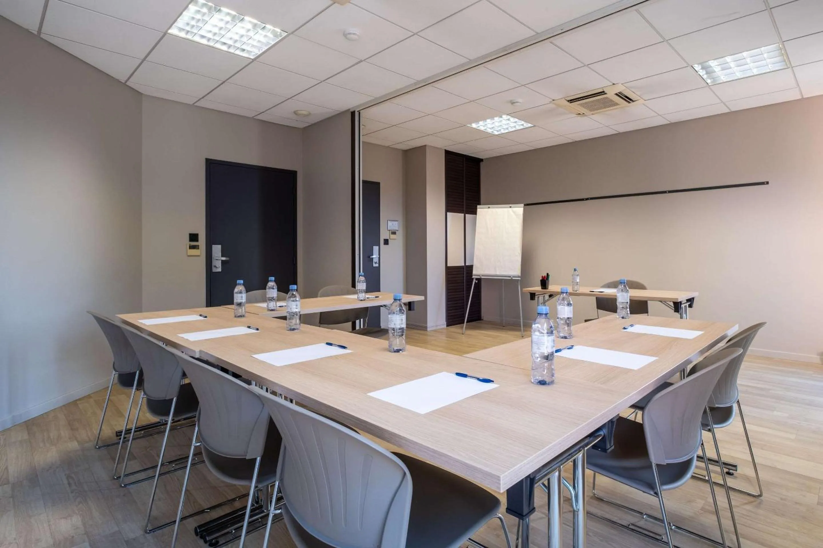 Business facilities in Clarion Aparthotel Toulouse Blagnac Airport