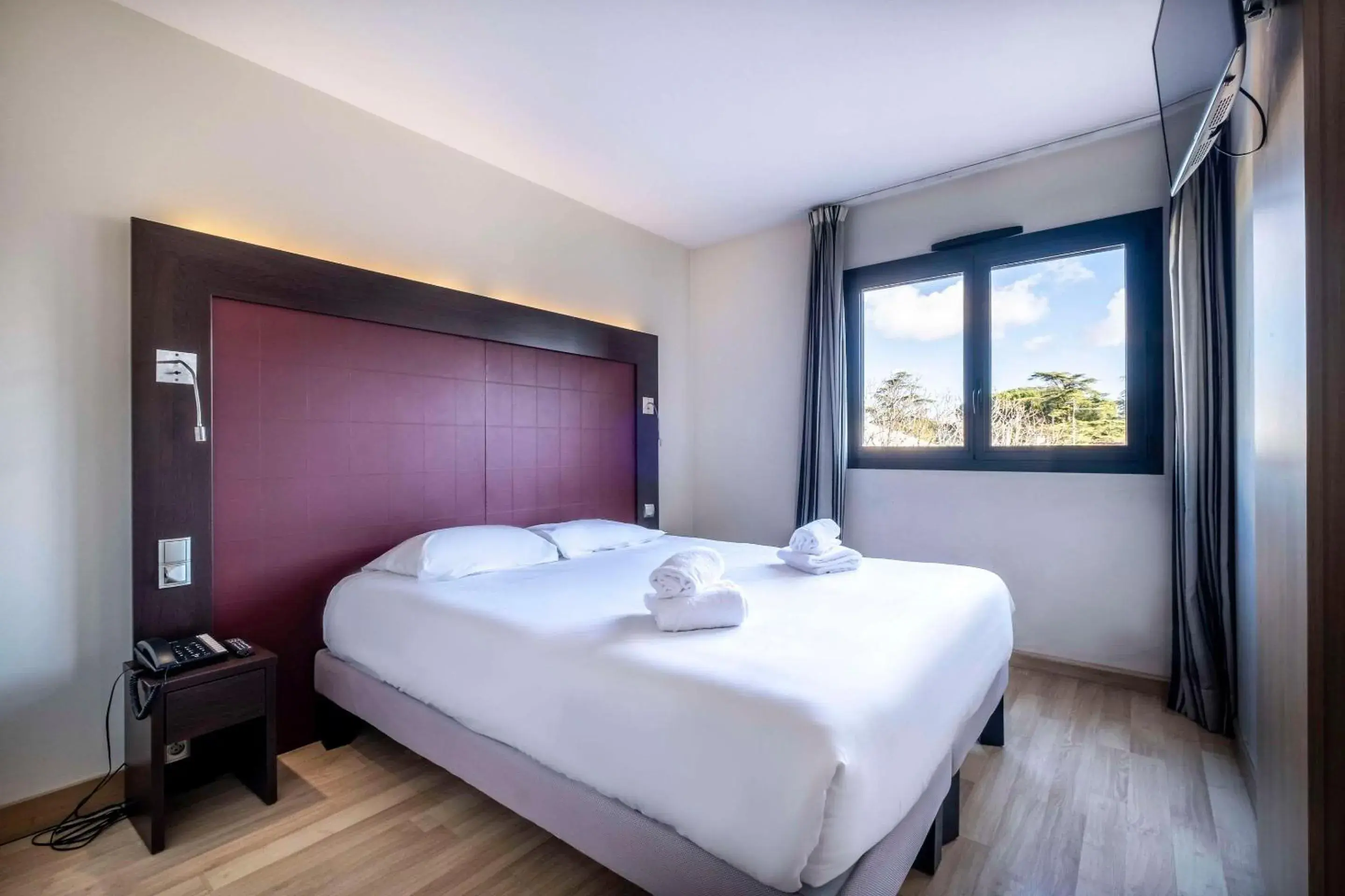 Bedroom, Bed in Clarion Aparthotel Toulouse Blagnac Airport Bedroom, Bed in Clarion Aparthotel Toulouse Blagnac Airport