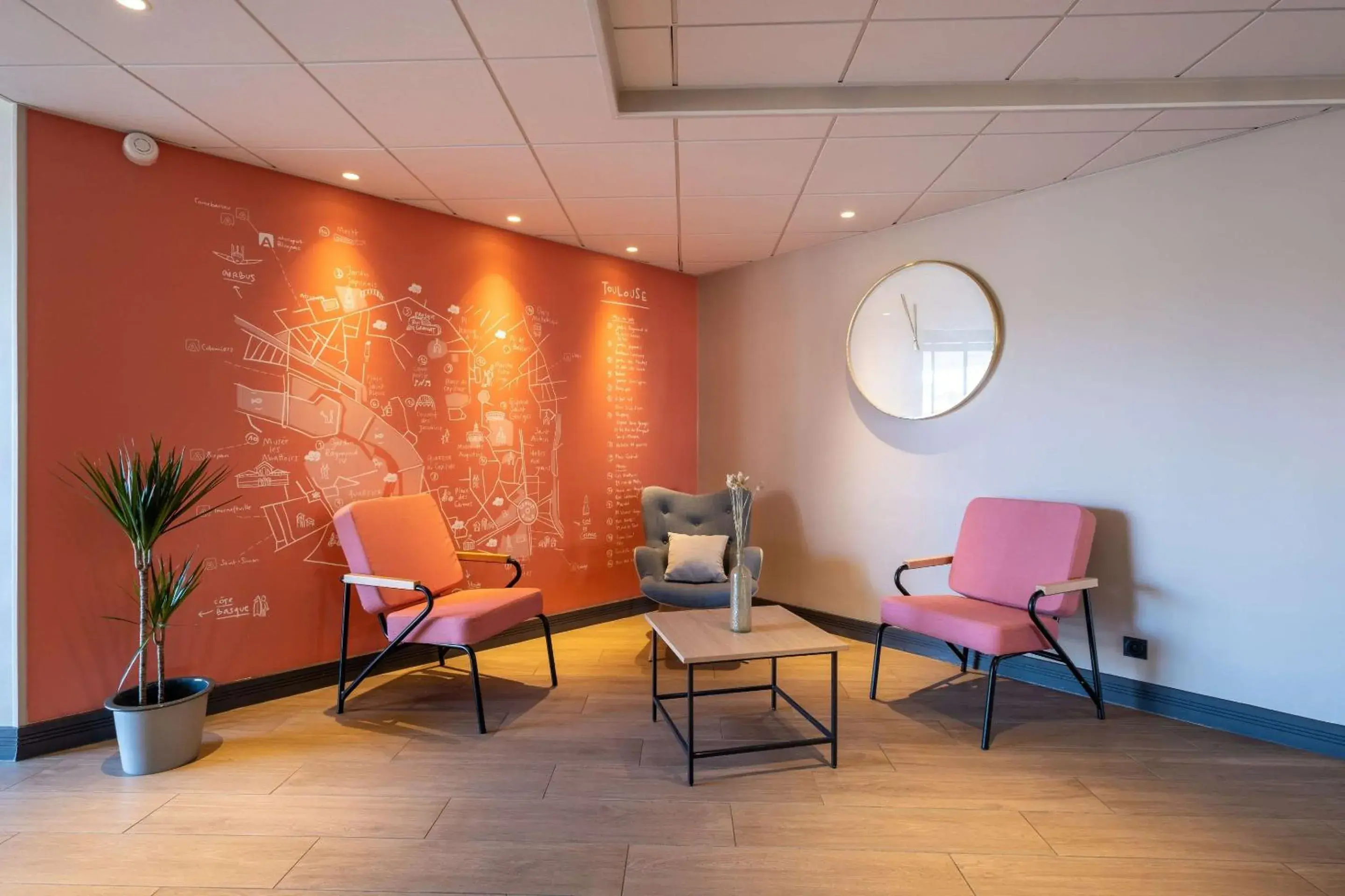 Lobby or reception in Clarion Aparthotel Toulouse Blagnac Airport Lobby or reception in Clarion Aparthotel Toulouse Blagnac Airport