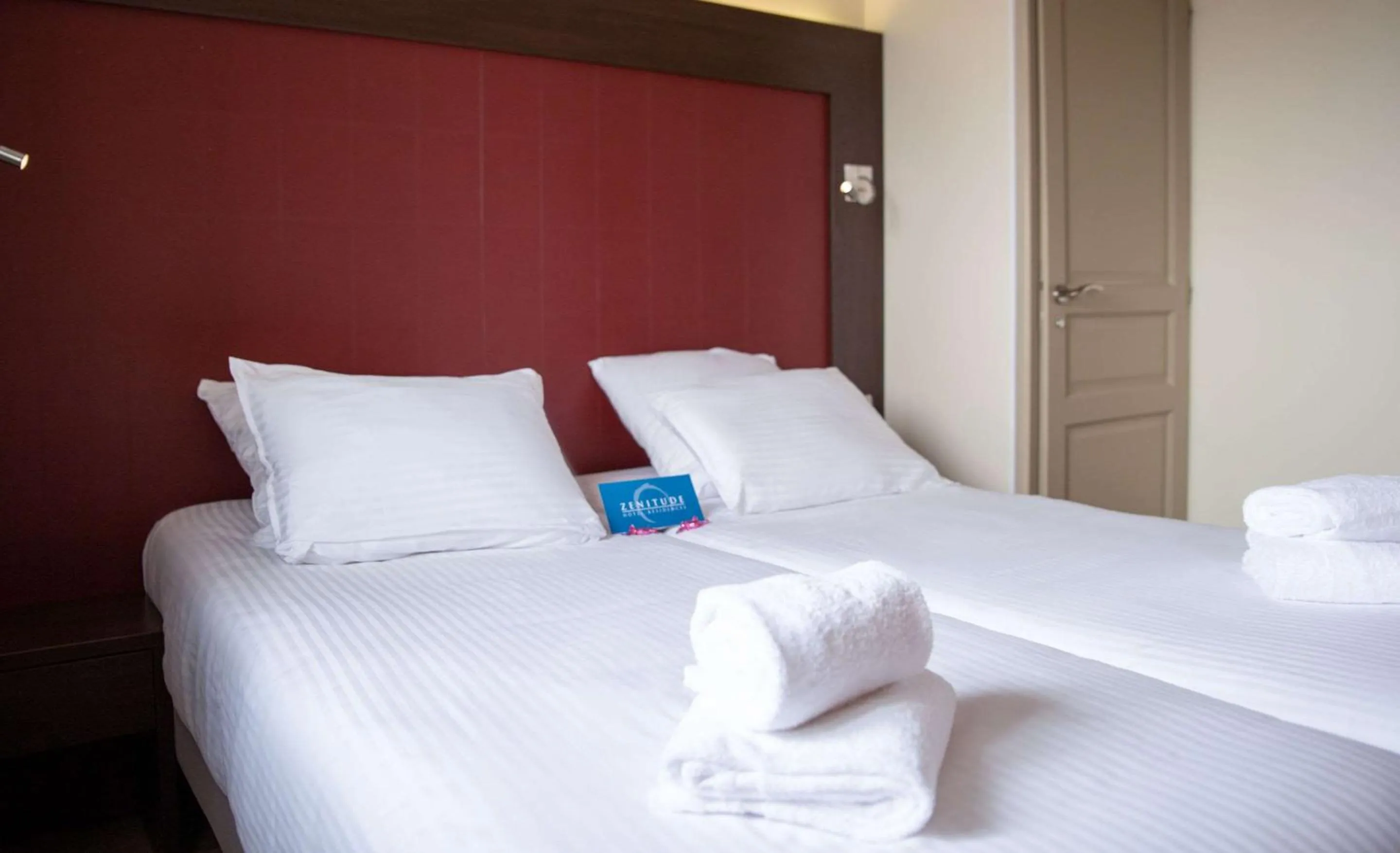 Bedroom, Bed in Clarion Aparthotel Toulouse Blagnac Airport