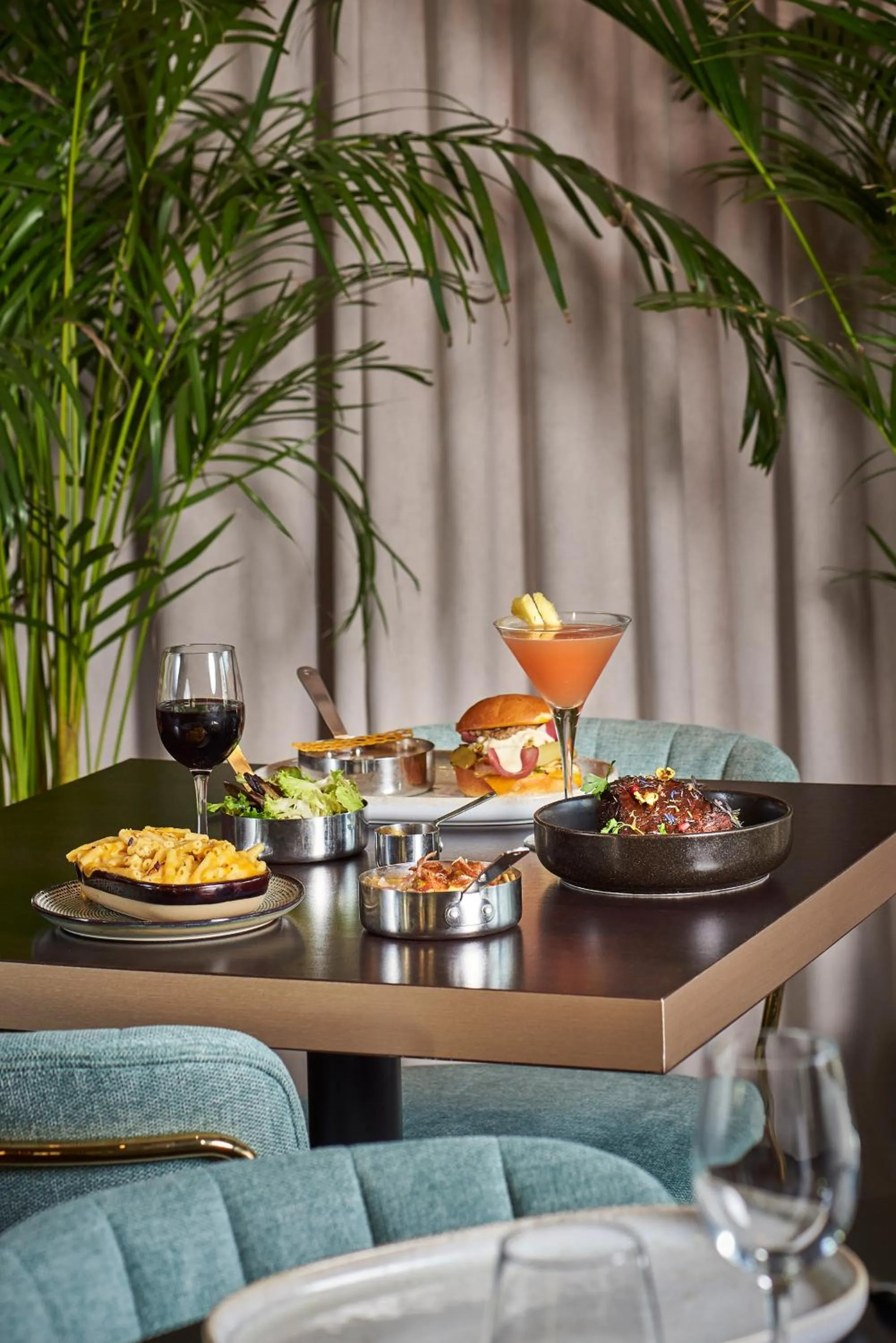 Restaurant/places to eat in Hotel Gatsby by HappyCulture