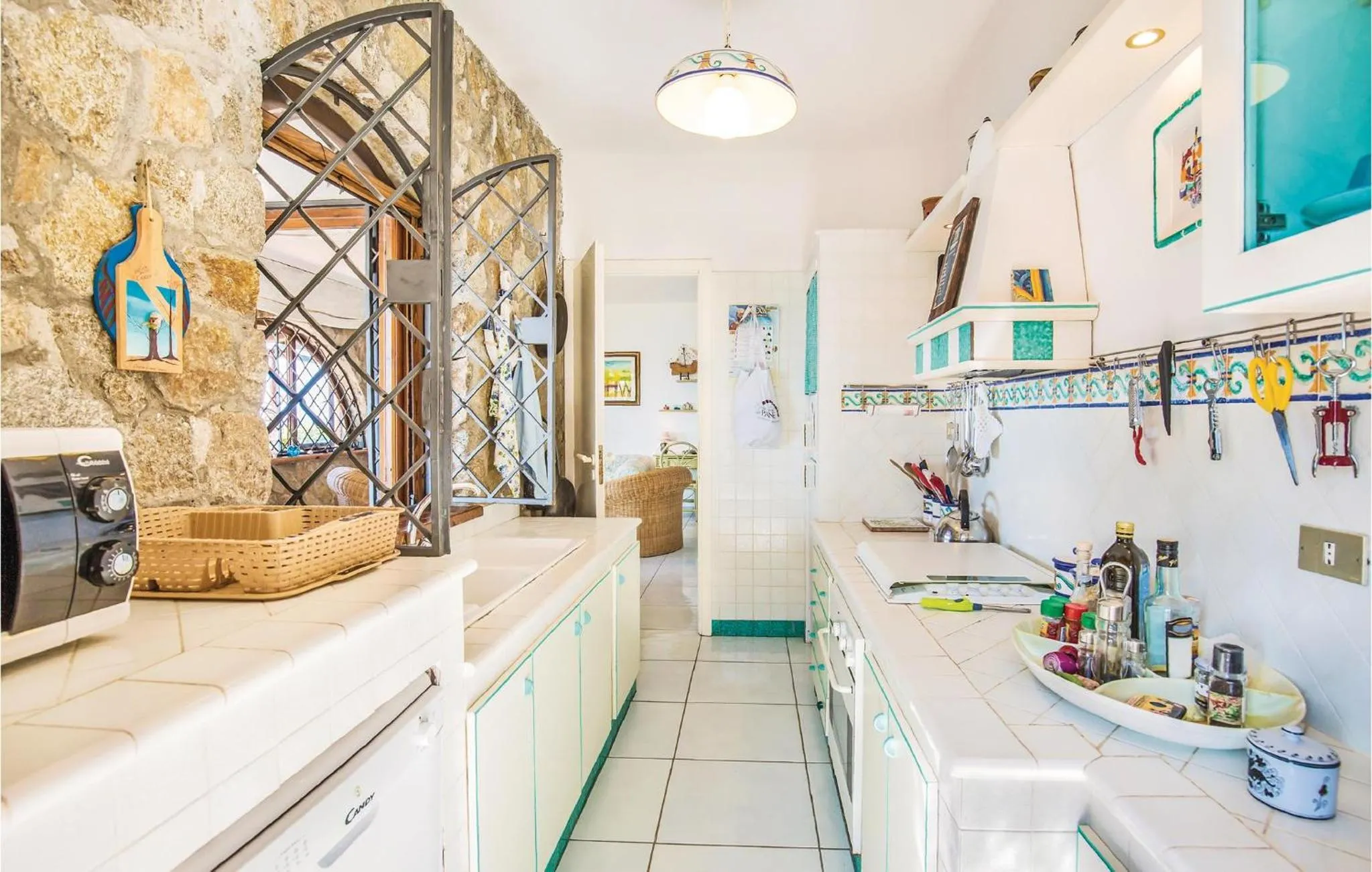 Kitchen or kitchenette in La Canora